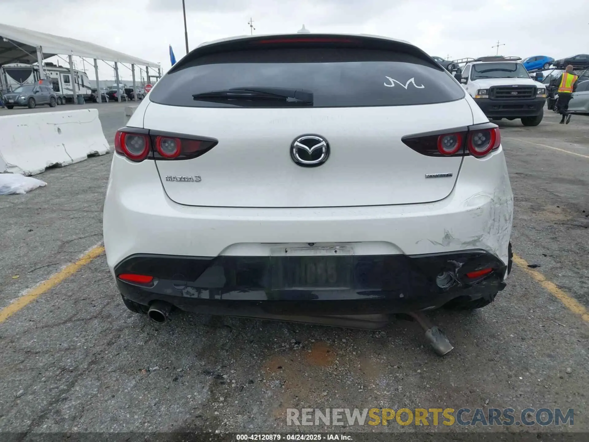 6 Photograph of a damaged car JM1BPAML3M1307029 MAZDA MAZDA3 2021