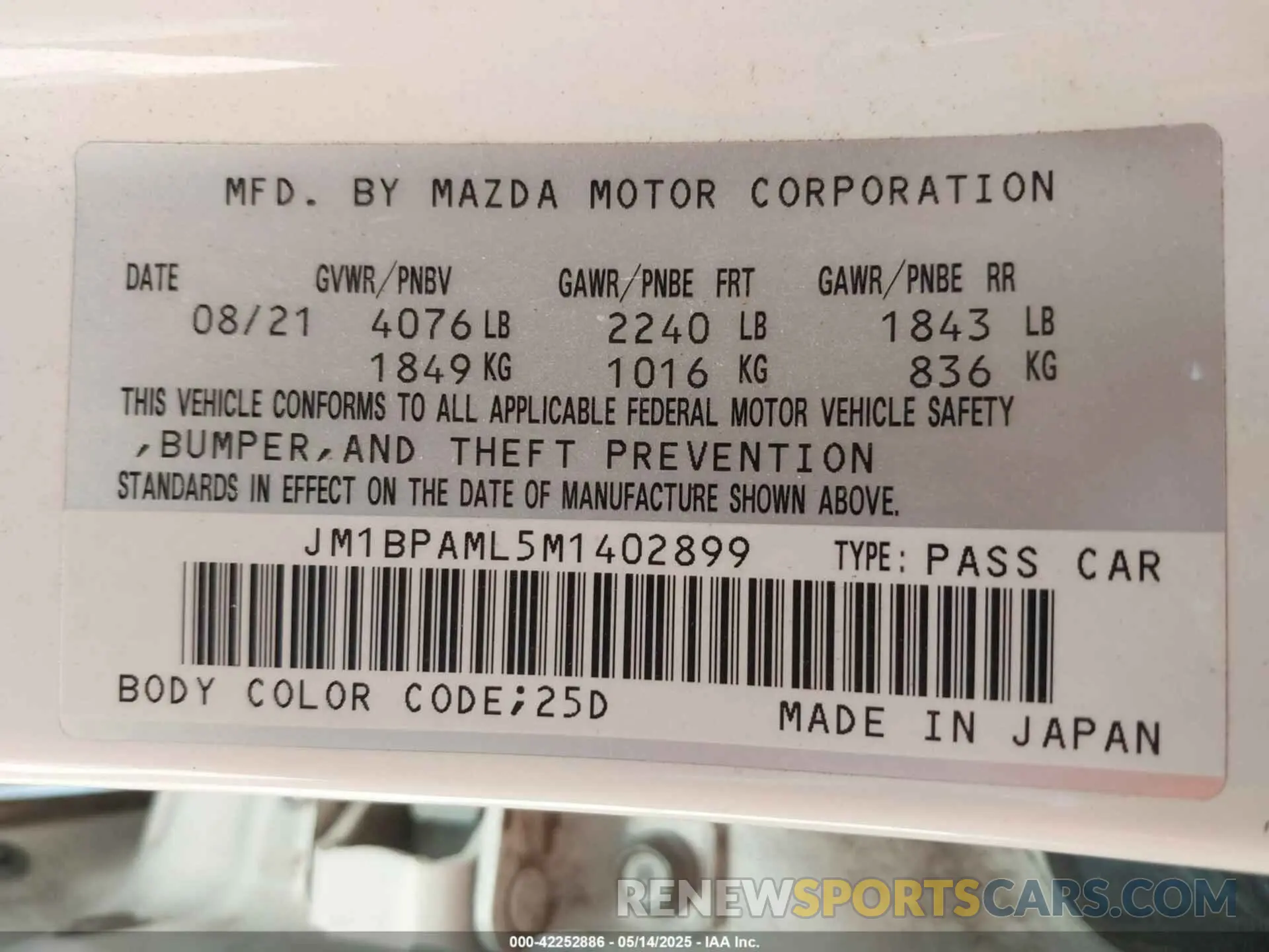 9 Photograph of a damaged car JM1BPAML5M1402899 MAZDA MAZDA3 2021