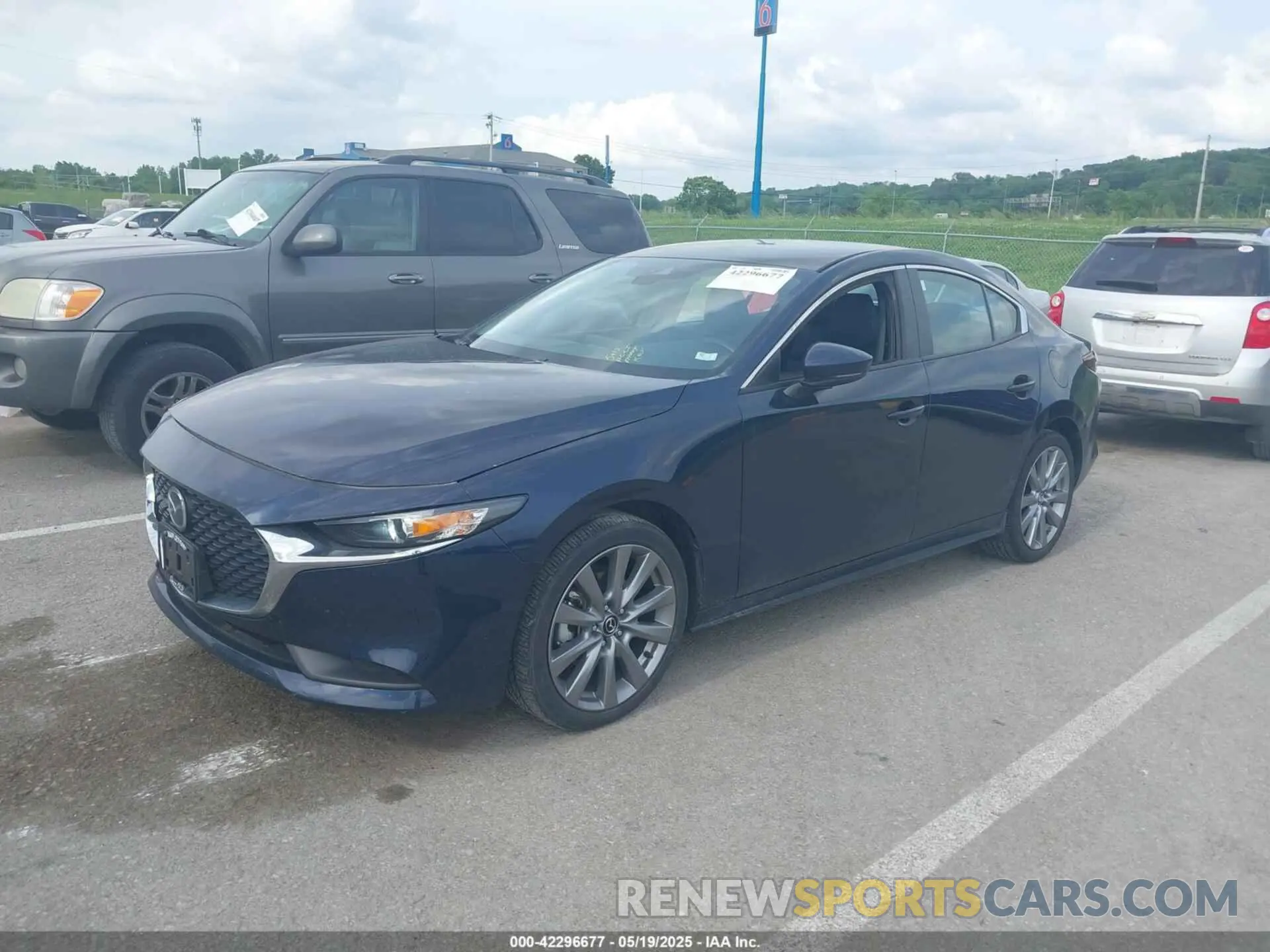 2 Photograph of a damaged car JM1BPBBL3M1334417 MAZDA MAZDA3 2021