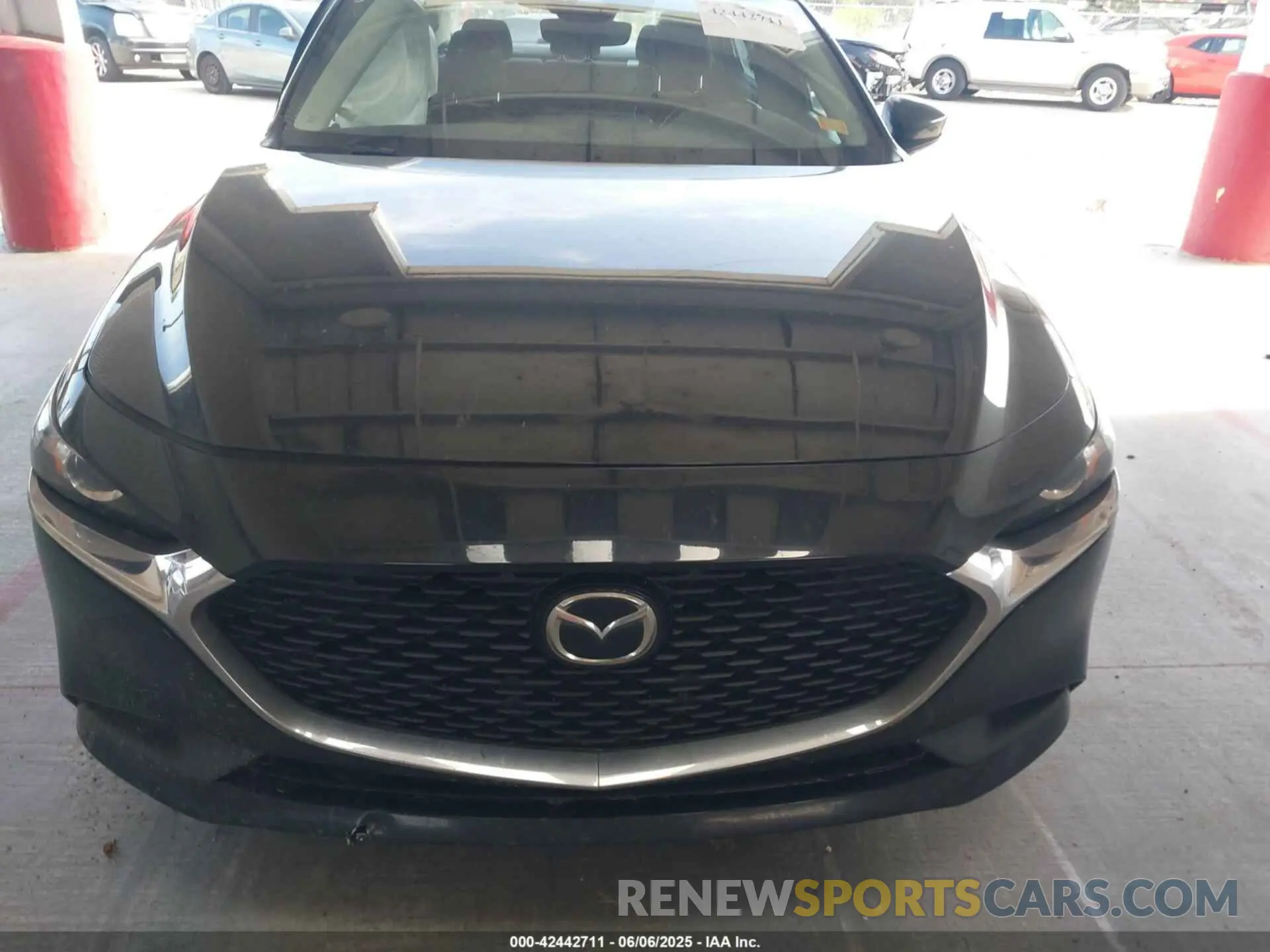 12 Photograph of a damaged car 3MZBPAA75NM311771 MAZDA MAZDA3 2022