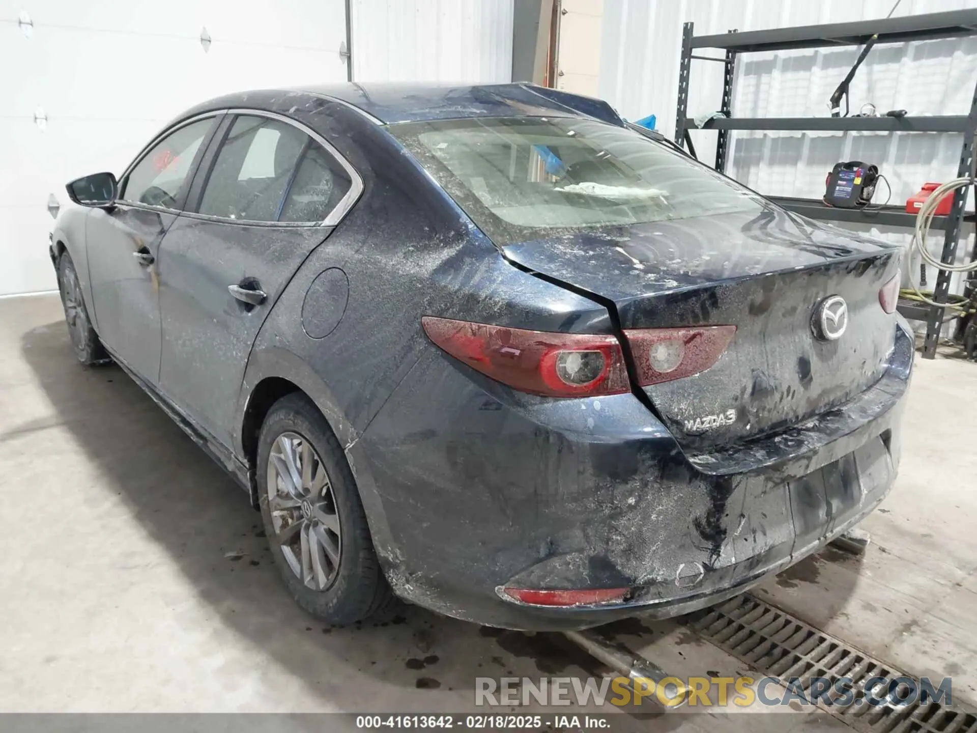 3 Photograph of a damaged car 3MZBPAAL2NM305231 MAZDA MAZDA3 2022