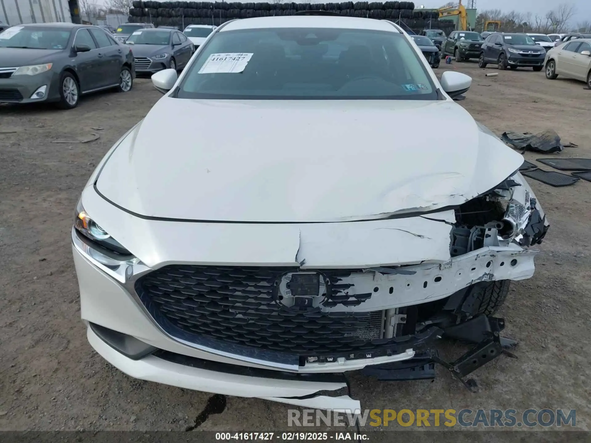12 Photograph of a damaged car 3MZBPAAL8NM301314 MAZDA MAZDA3 2022