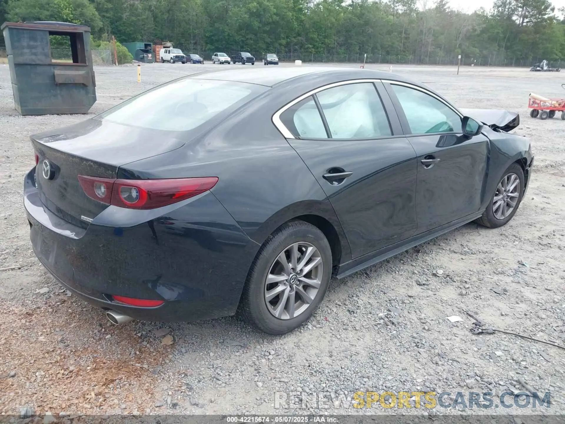 4 Photograph of a damaged car 3MZBPAAL8NM302740 MAZDA MAZDA3 2022
