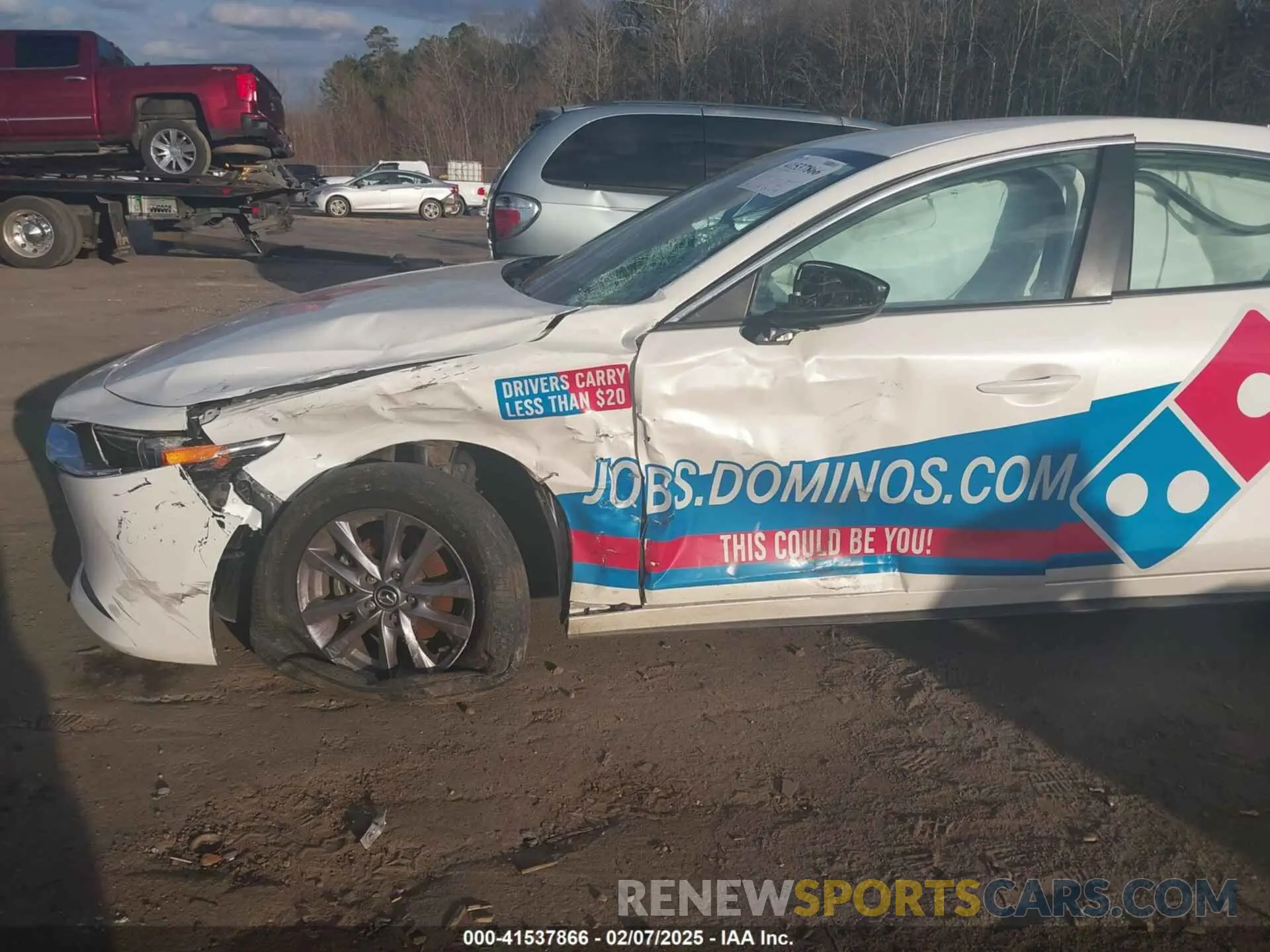 4 Photograph of a damaged car 3MZBPAALXNM306997 MAZDA MAZDA3 2022