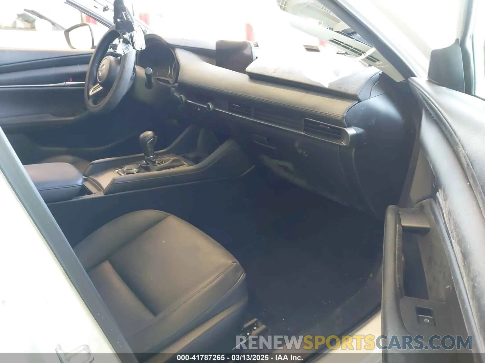 5 Photograph of a damaged car 3MZBPABL2NM313697 MAZDA MAZDA3 2022