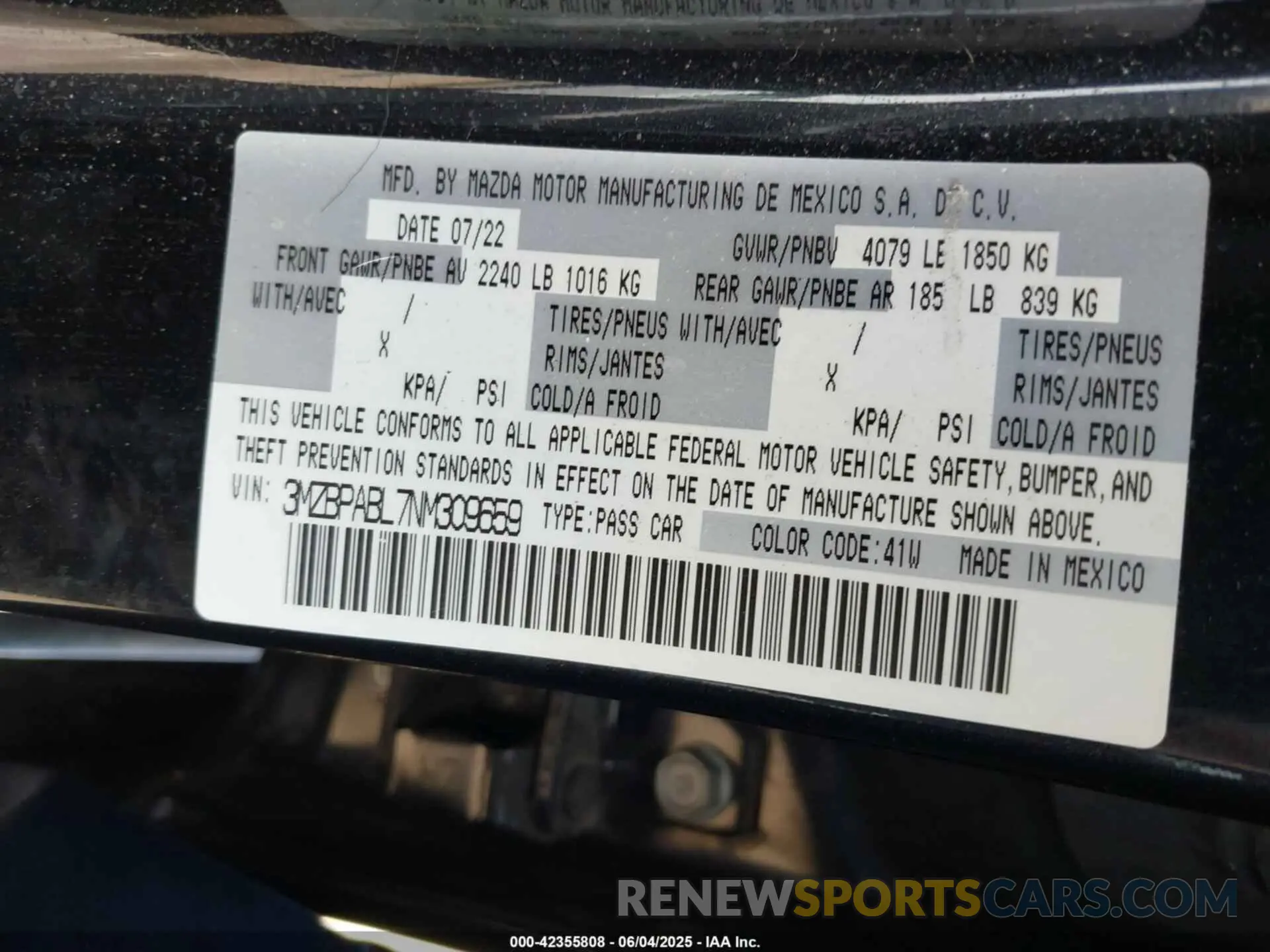 9 Photograph of a damaged car 3MZBPABL7NM309659 MAZDA MAZDA3 2022