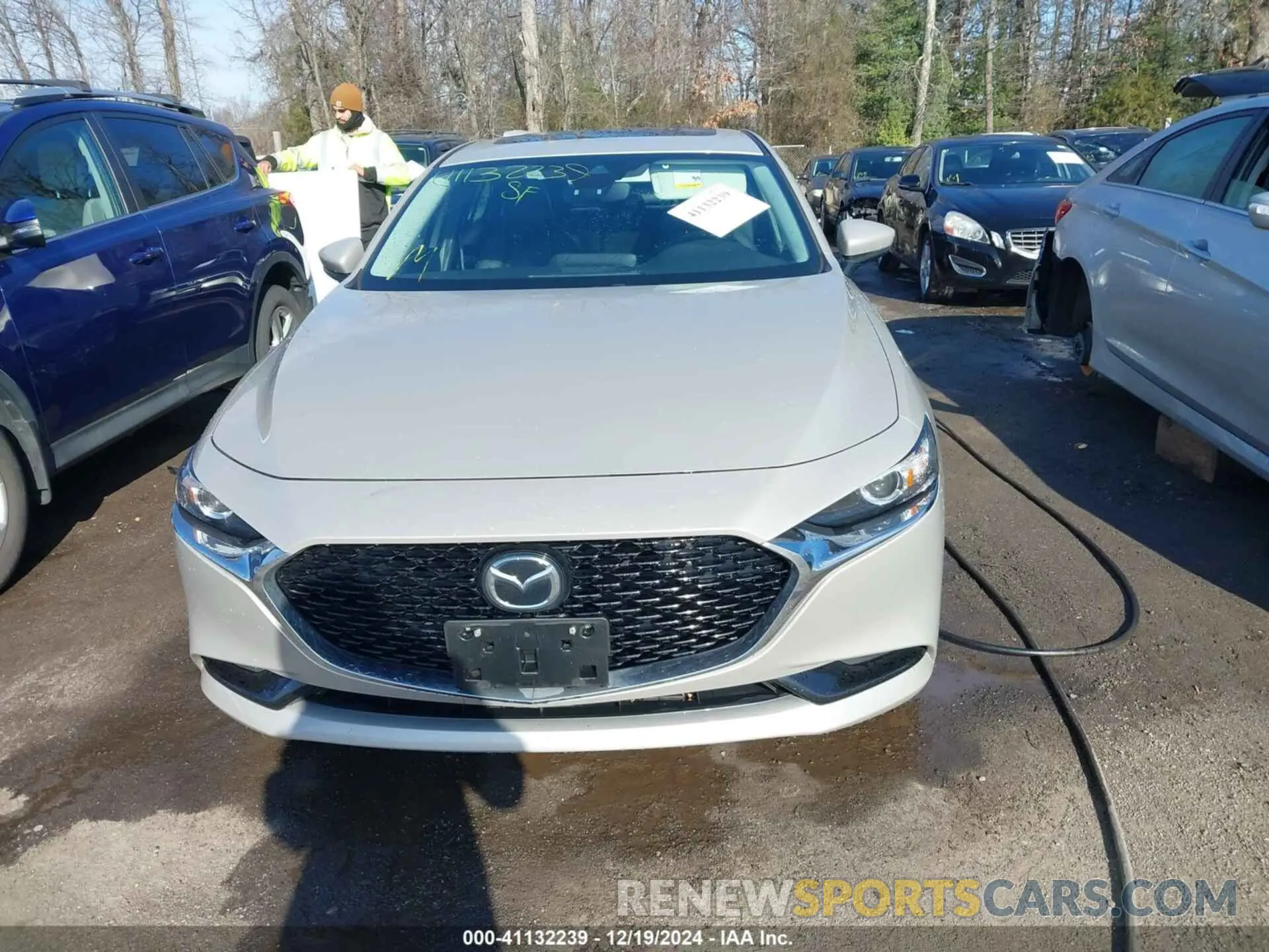 12 Photograph of a damaged car 3MZBPACL5NM314762 MAZDA MAZDA3 2022