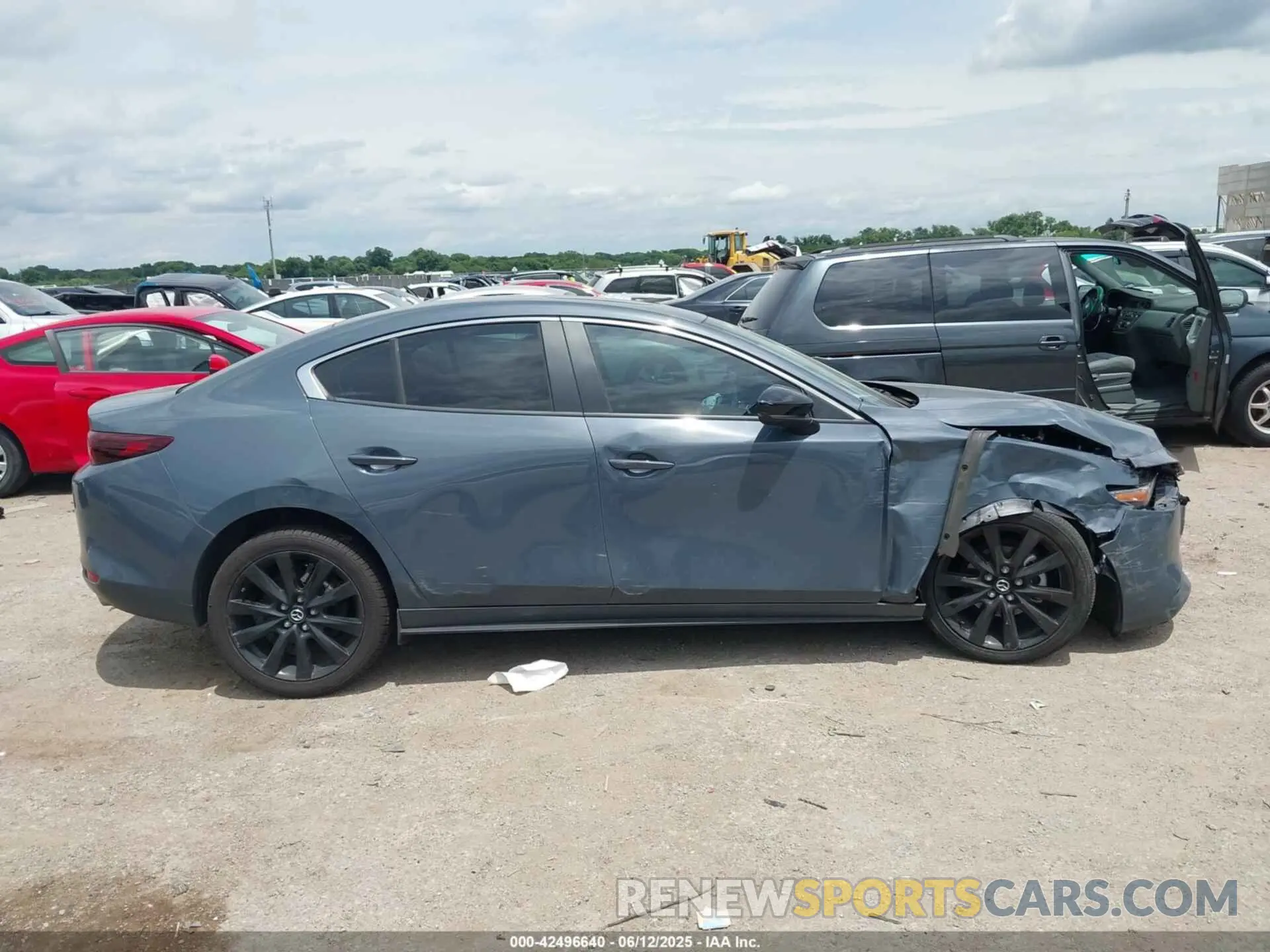 13 Photograph of a damaged car 3MZBPACL7NM312611 MAZDA MAZDA3 2022