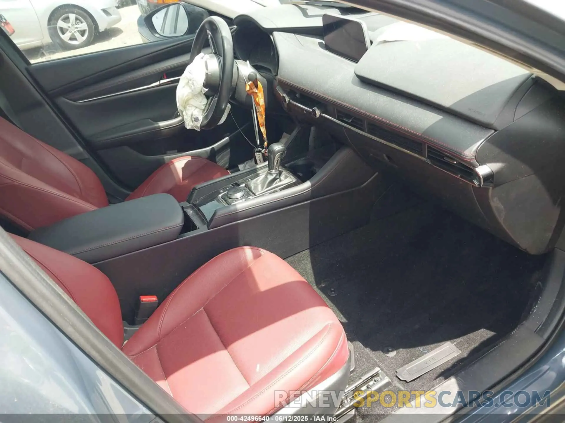 5 Photograph of a damaged car 3MZBPACL7NM312611 MAZDA MAZDA3 2022