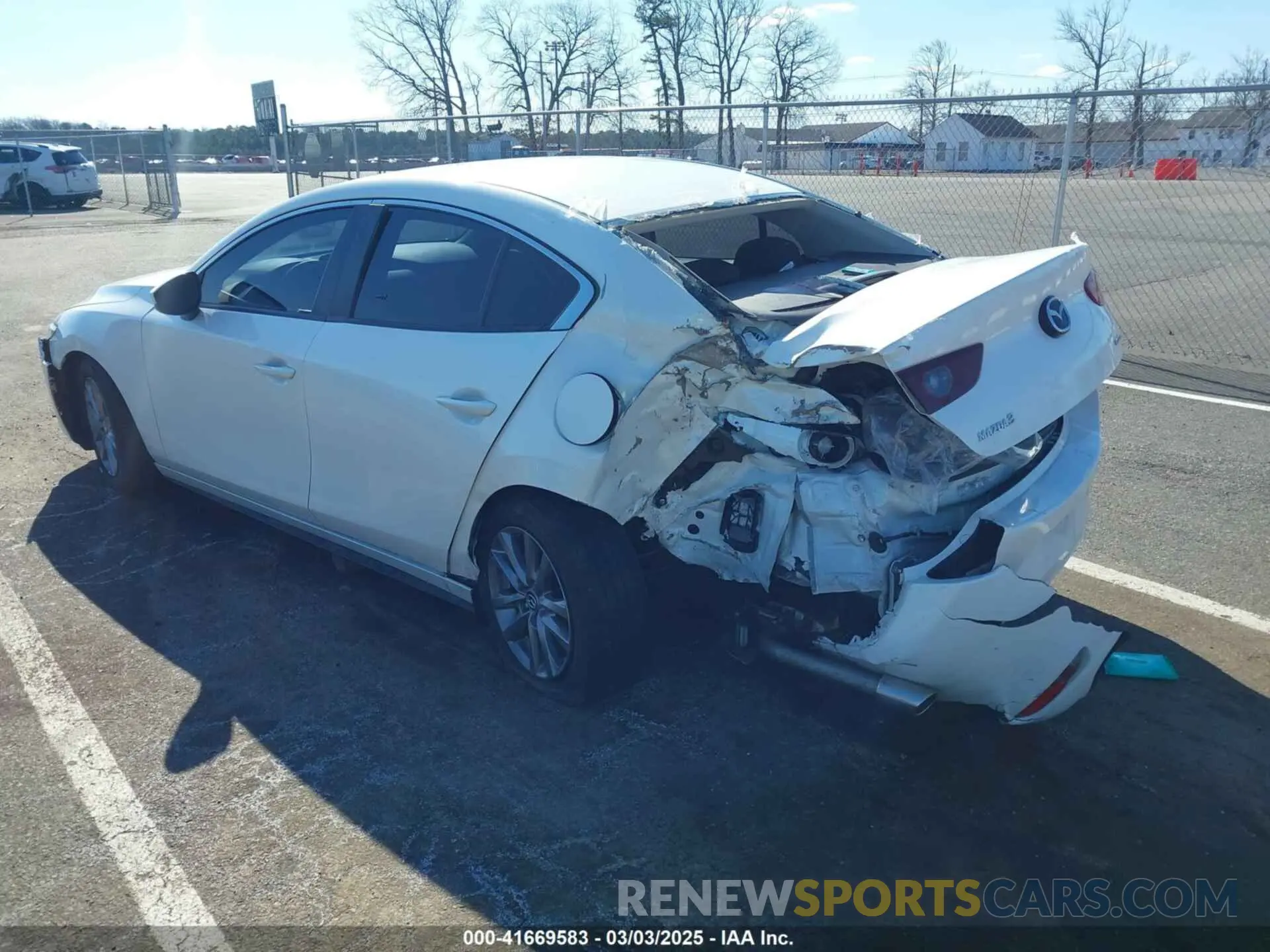 3 Photograph of a damaged car JM1BPAALXN1508318 MAZDA MAZDA3 2022