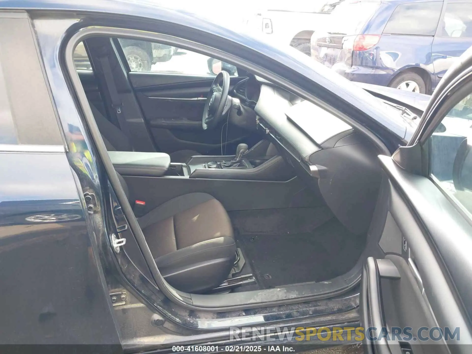 5 Photograph of a damaged car JM1BPAJL4N1510629 MAZDA MAZDA3 2022