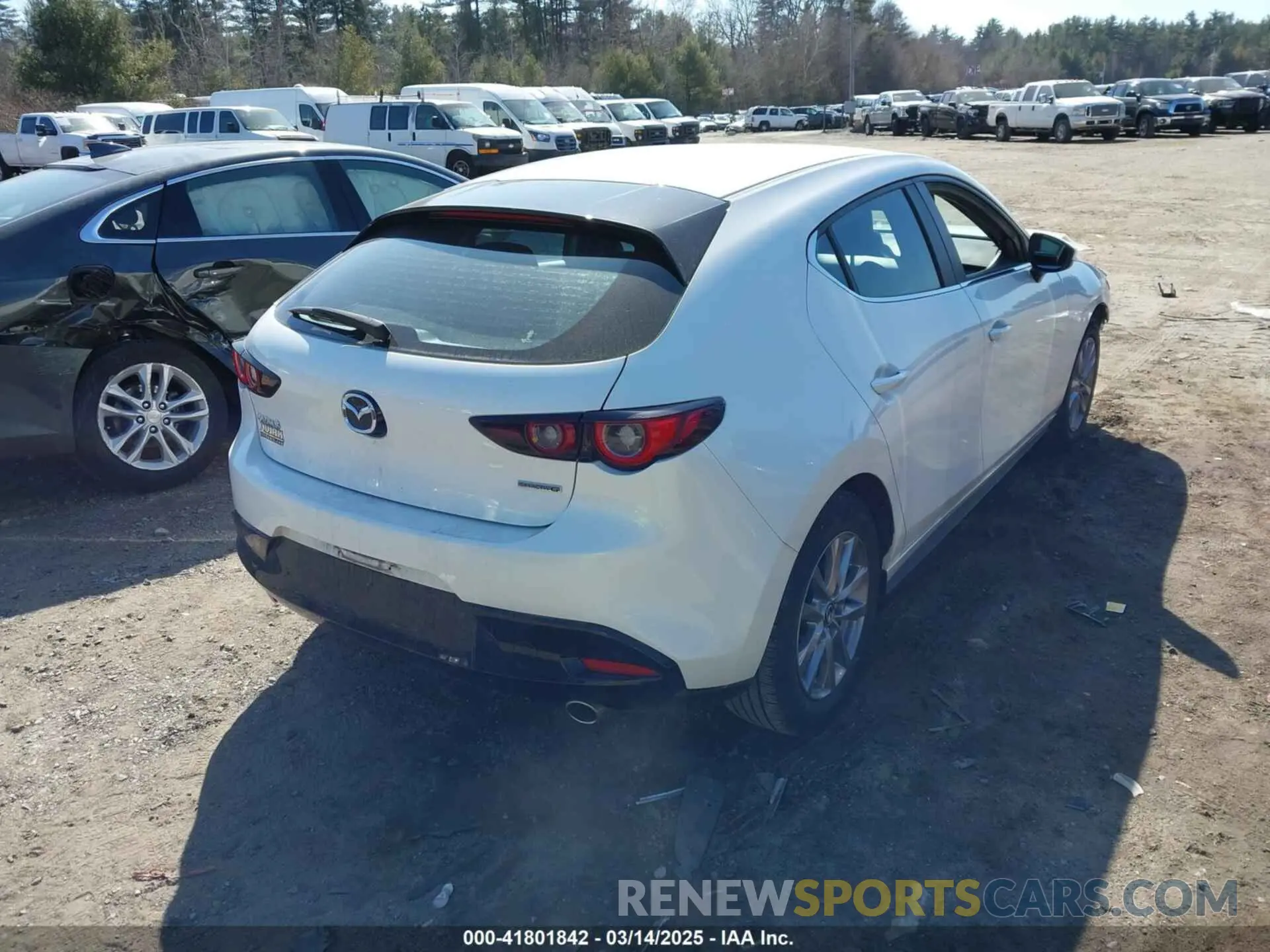 4 Photograph of a damaged car JM1BPAJL5N1516505 MAZDA MAZDA3 2022