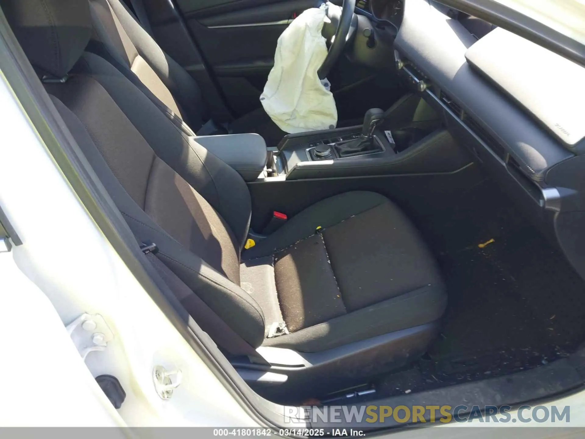 5 Photograph of a damaged car JM1BPAJL5N1516505 MAZDA MAZDA3 2022