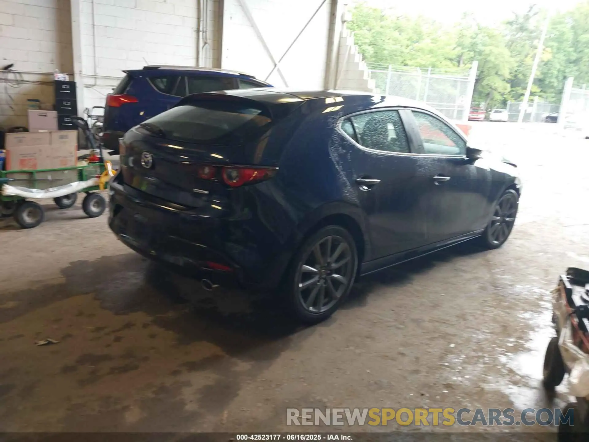 4 Photograph of a damaged car JM1BPAKL8N1514522 MAZDA MAZDA3 2022