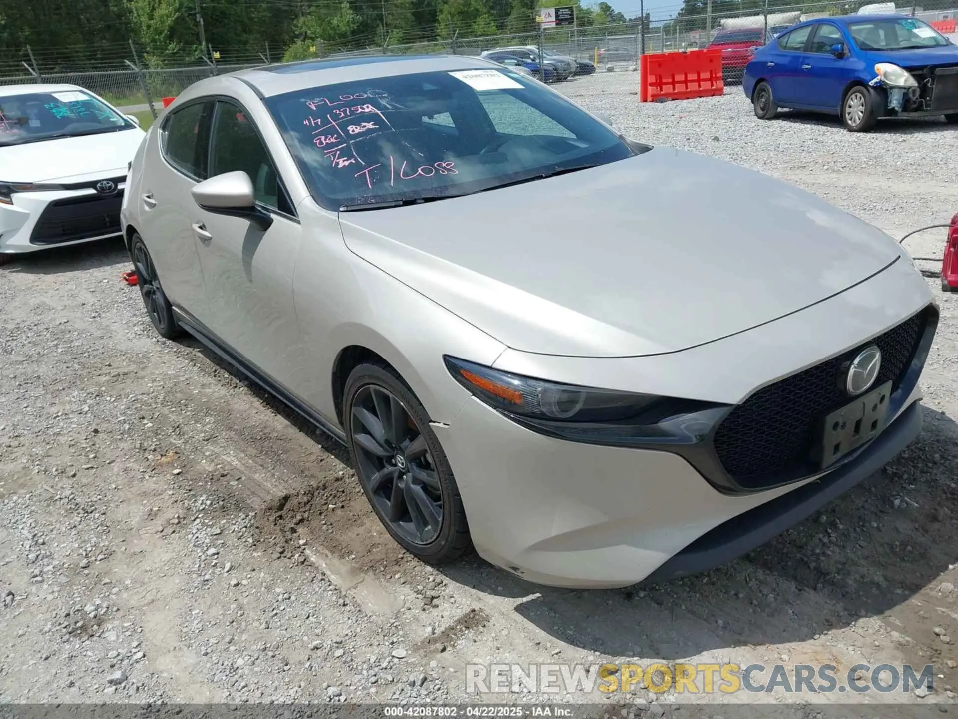 1 Photograph of a damaged car JM1BPAML5N1507556 MAZDA MAZDA3 2022