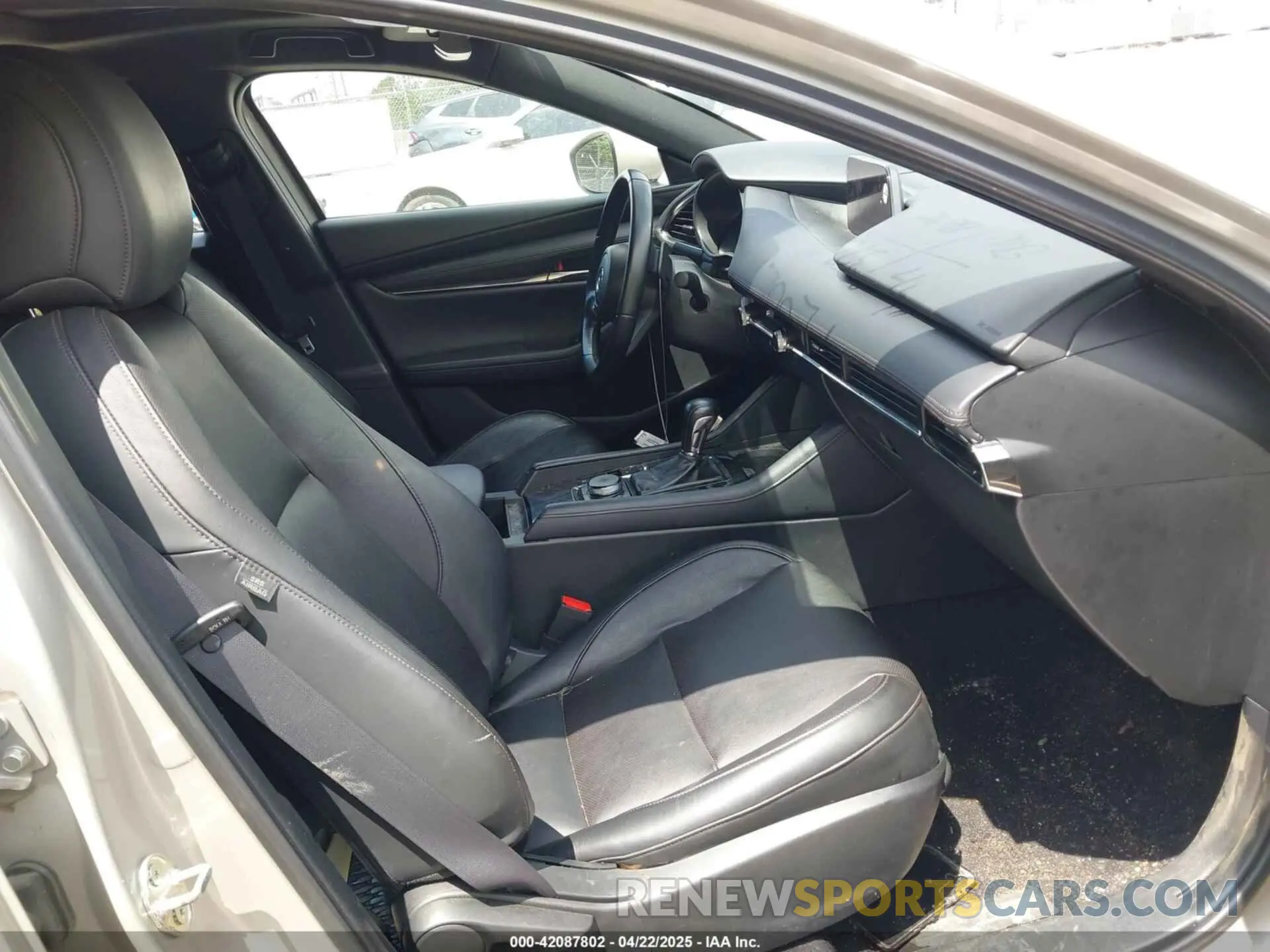 5 Photograph of a damaged car JM1BPAML5N1507556 MAZDA MAZDA3 2022