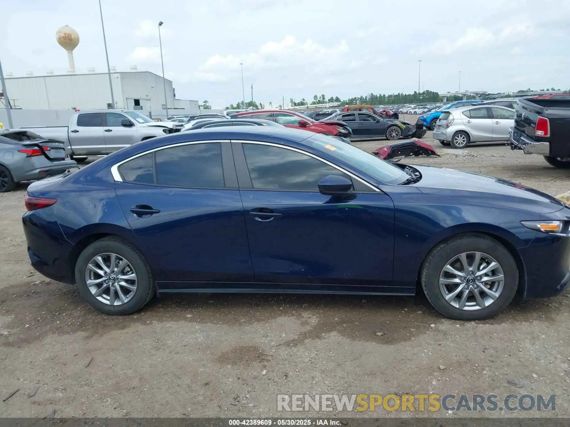 13 Photograph of a damaged car 3MZBPAAM2PM361827 MAZDA MAZDA3 2023