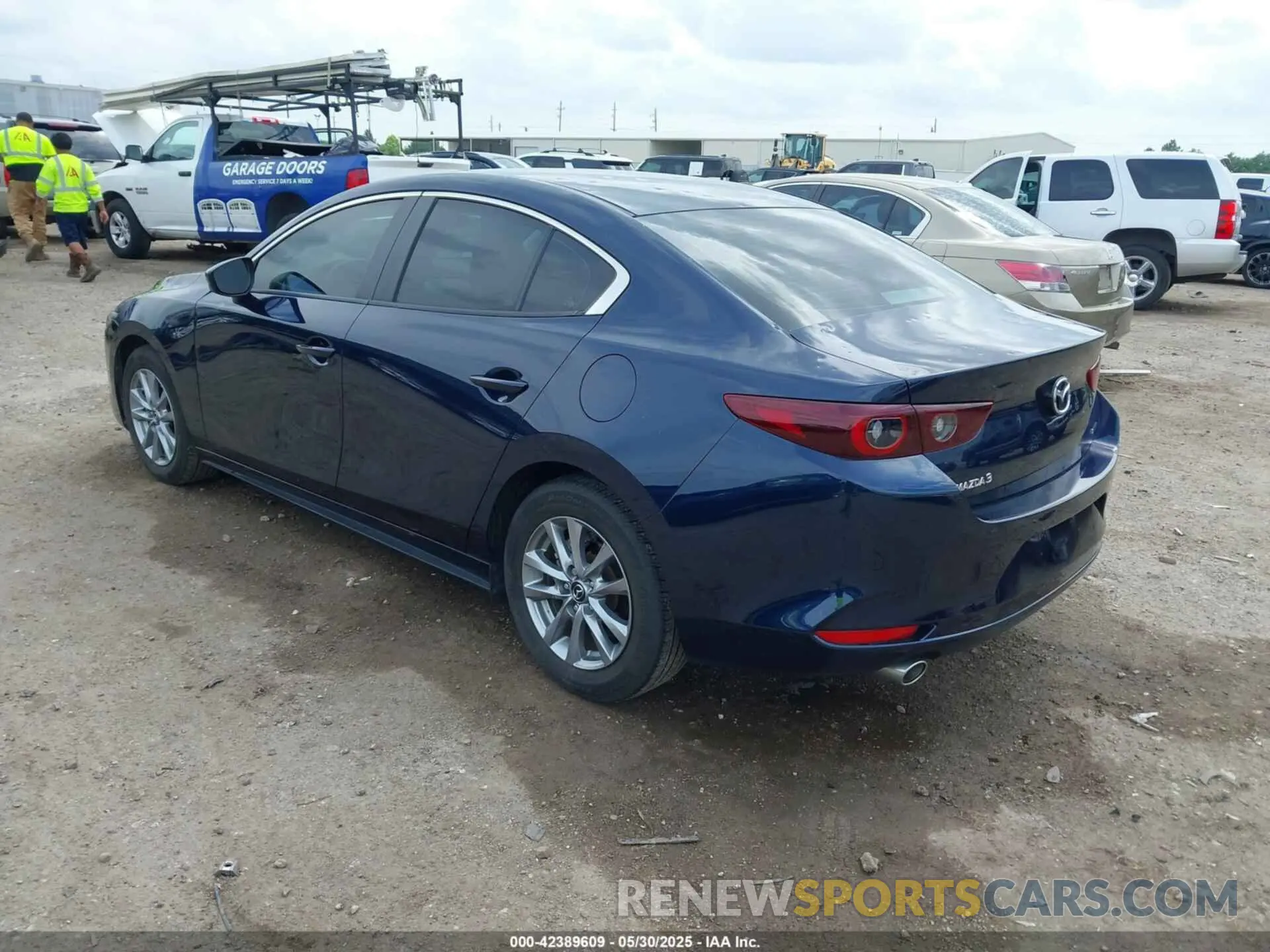 3 Photograph of a damaged car 3MZBPAAM2PM361827 MAZDA MAZDA3 2023