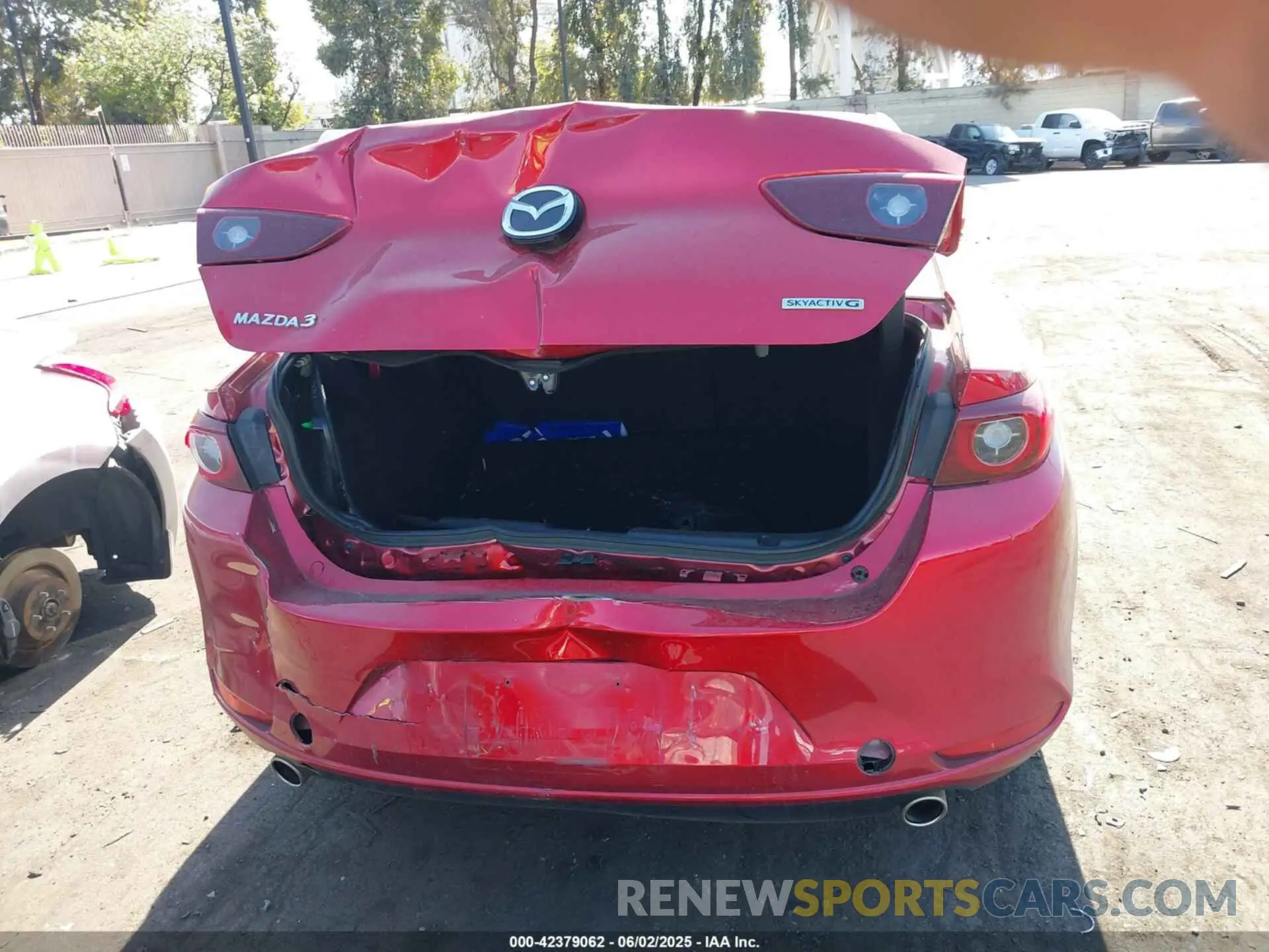 16 Photograph of a damaged car 3MZBPABM0PM381234 MAZDA MAZDA3 2023