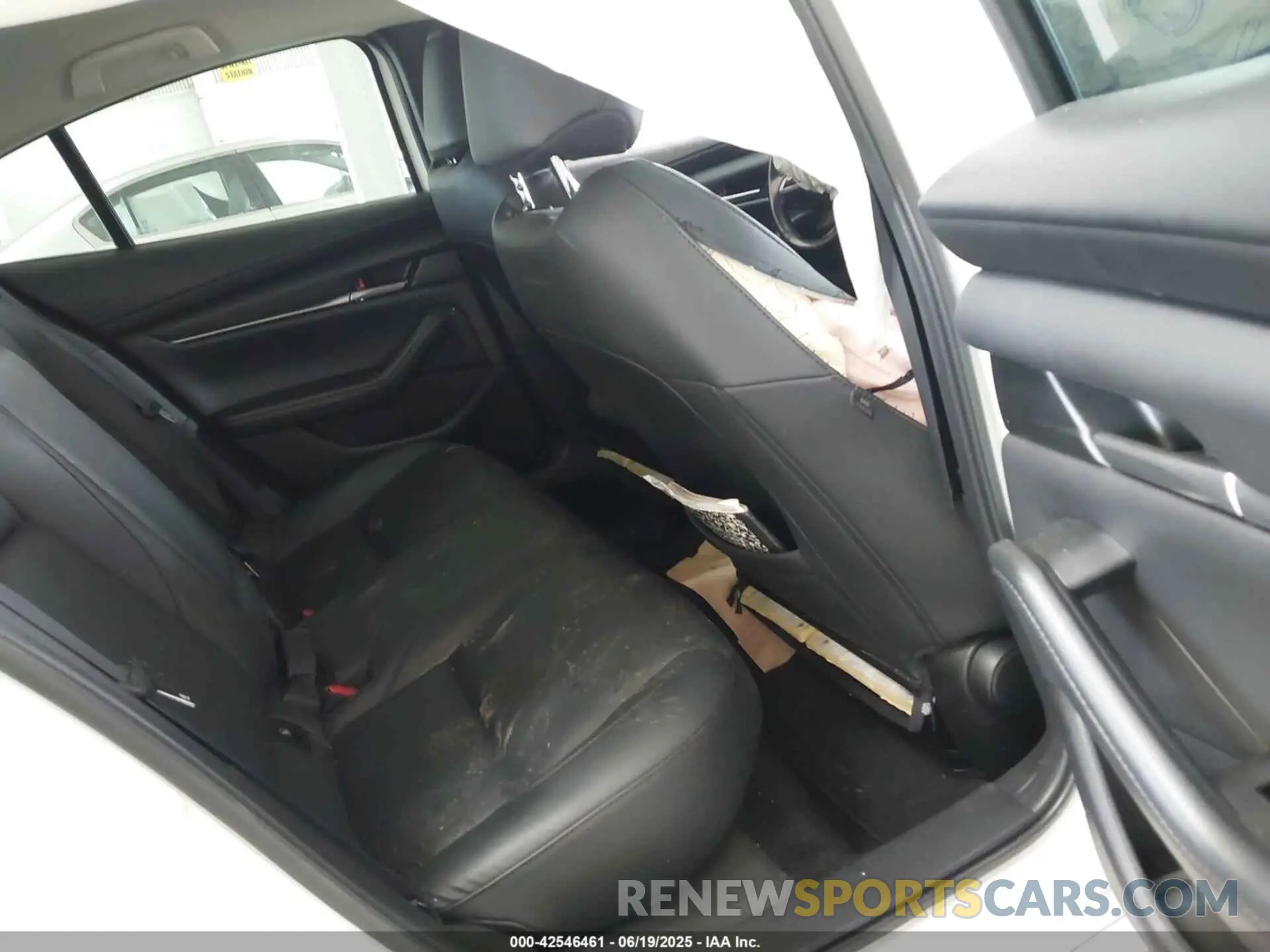 8 Photograph of a damaged car 3MZBPABM1PM383204 MAZDA MAZDA3 2023