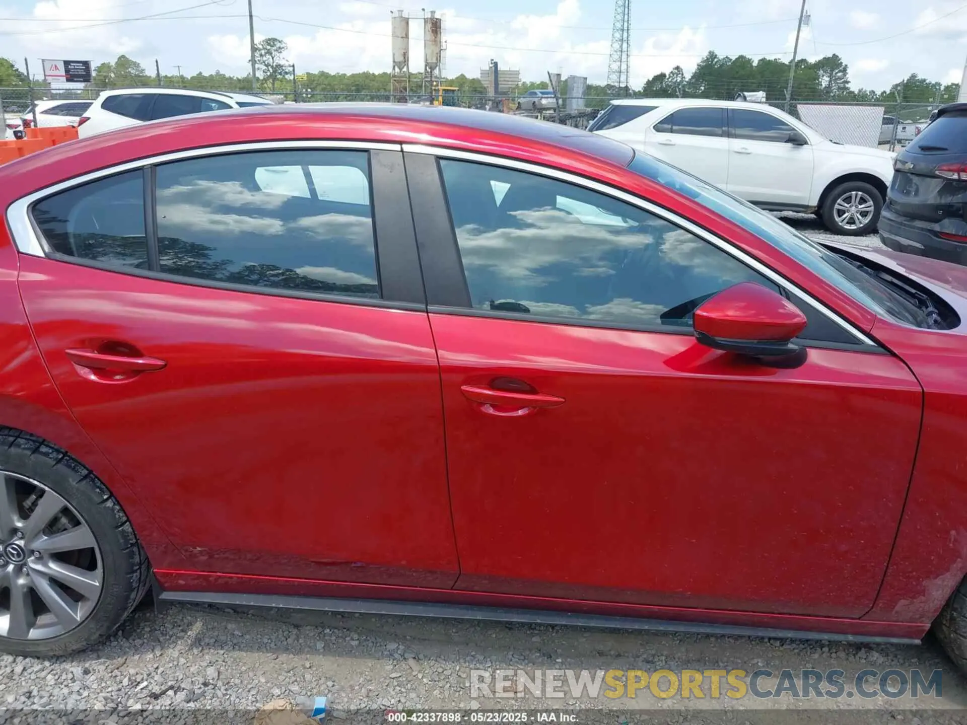 12 Photograph of a damaged car 3MZBPABM4PM358927 MAZDA MAZDA3 2023