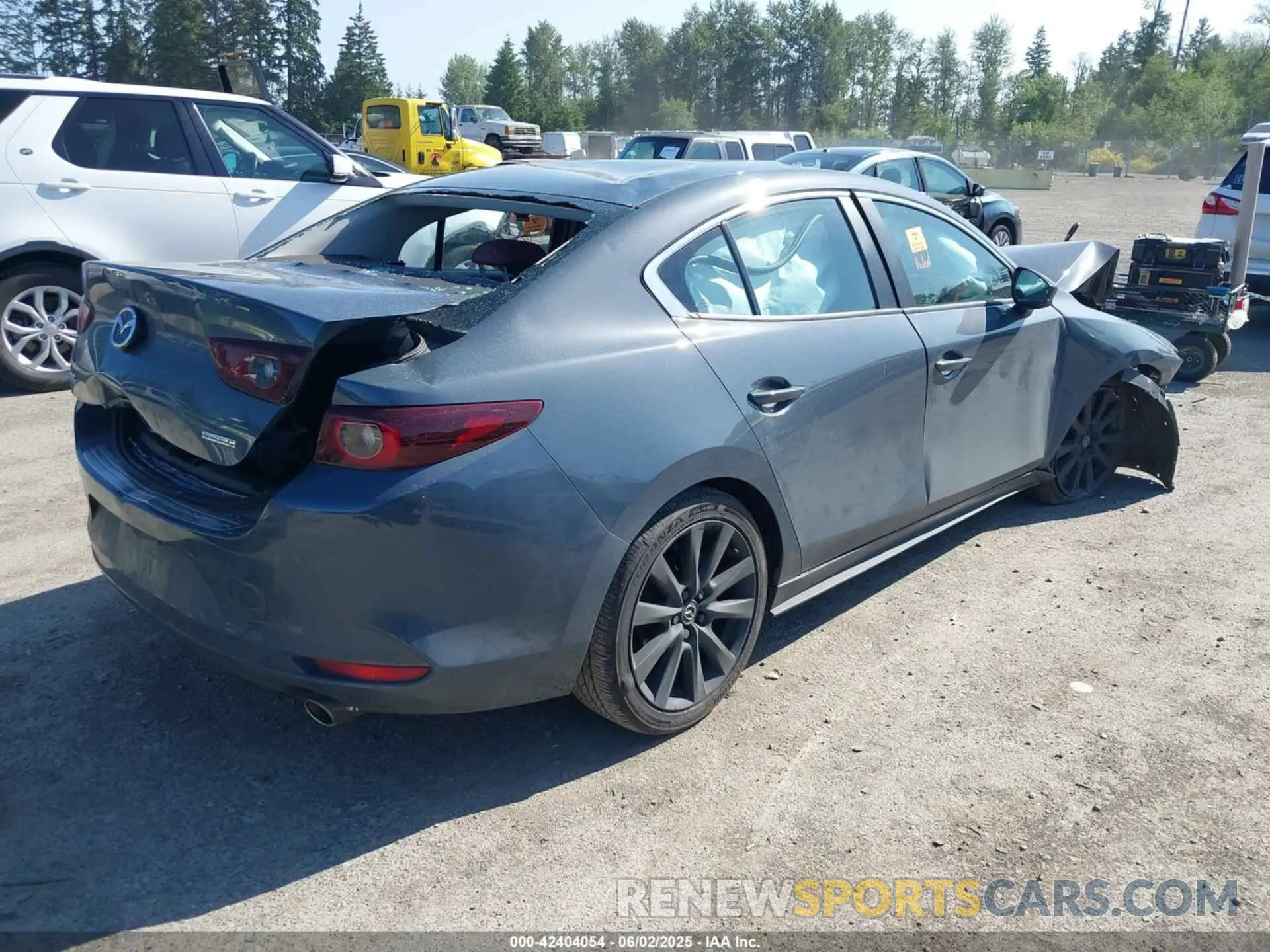 4 Photograph of a damaged car 3MZBPACM5PM376545 MAZDA MAZDA3 2023