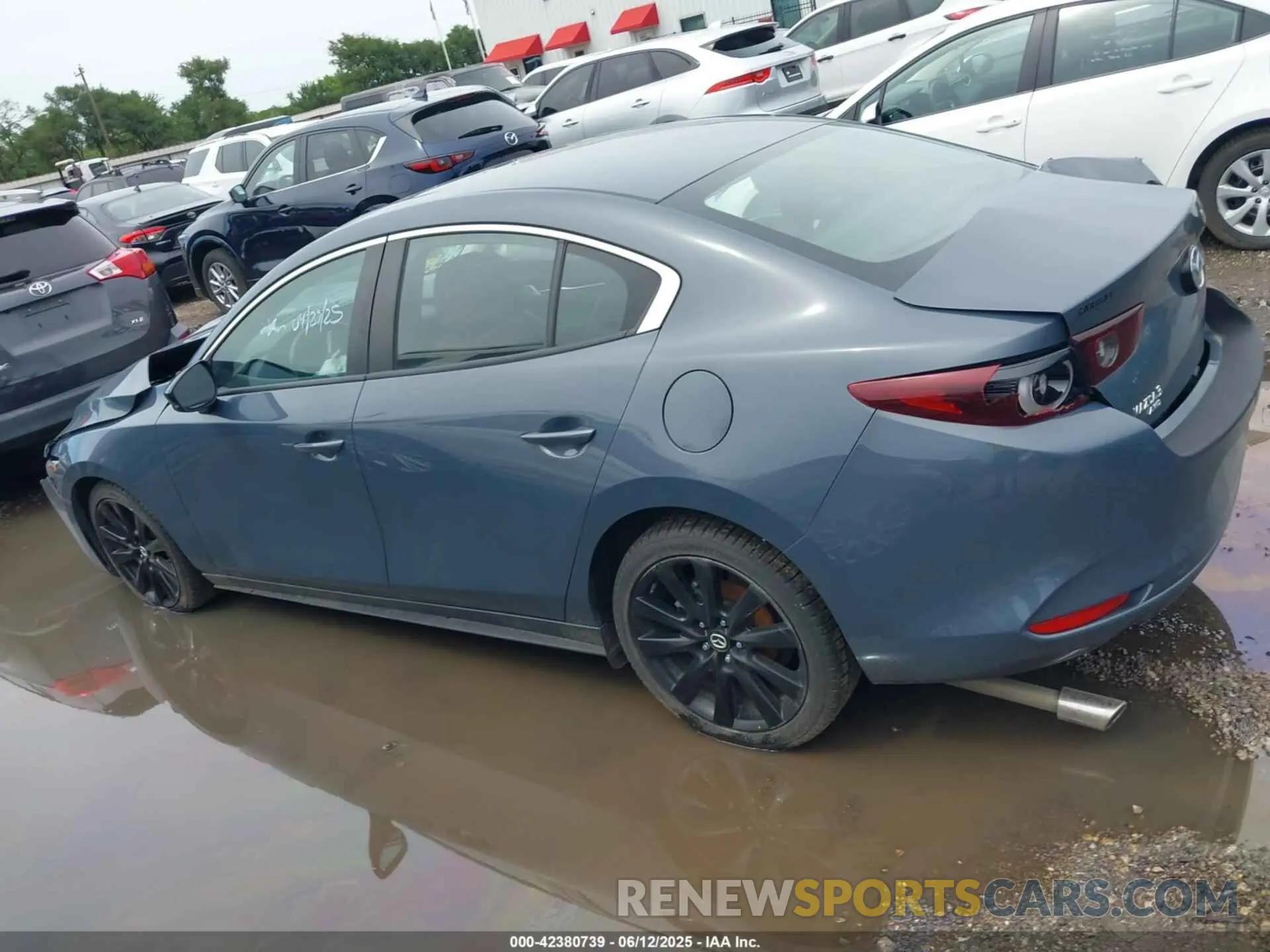 13 Photograph of a damaged car 3MZBPBCM6PM360201 MAZDA MAZDA3 2023