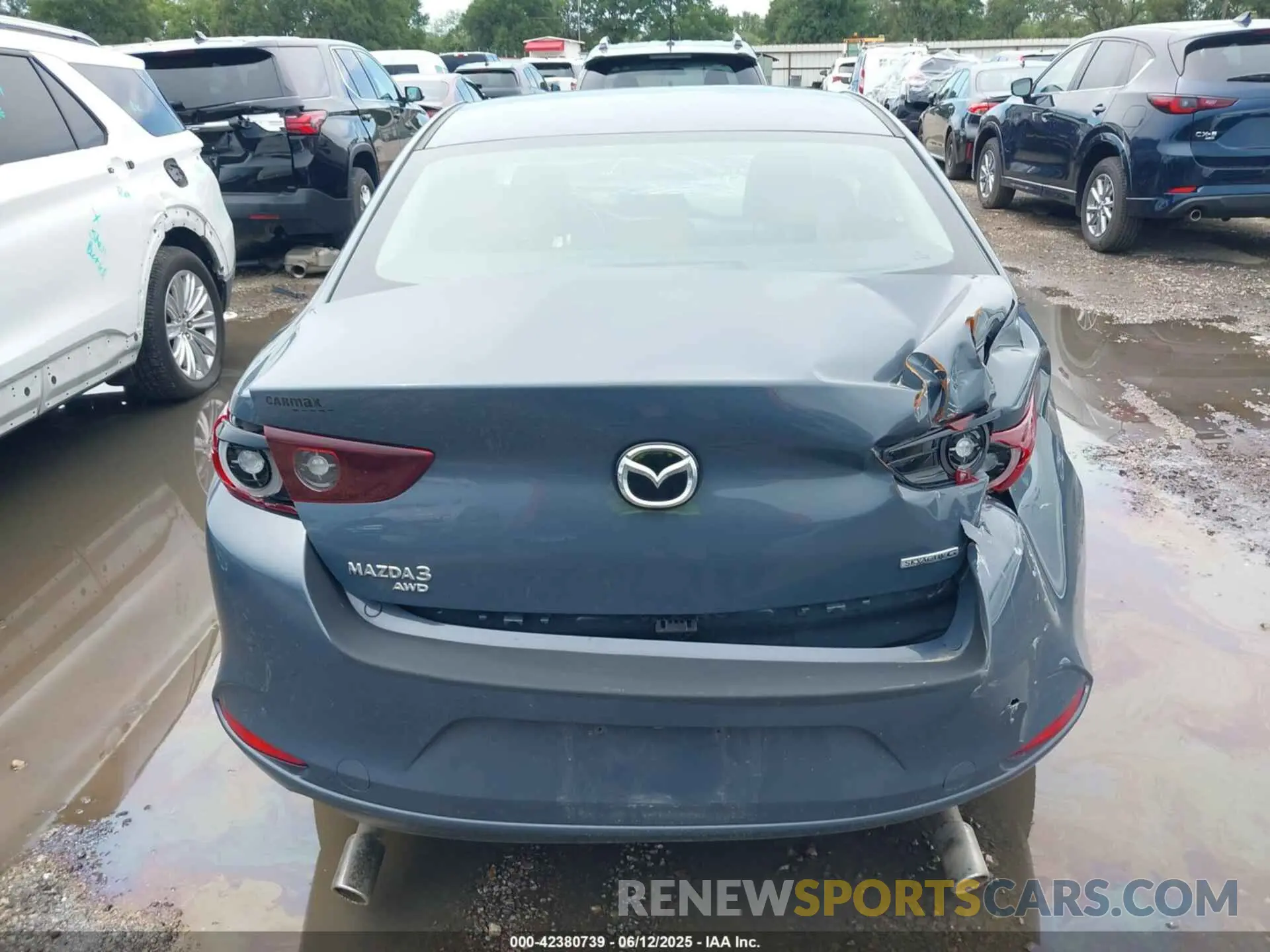 15 Photograph of a damaged car 3MZBPBCM6PM360201 MAZDA MAZDA3 2023