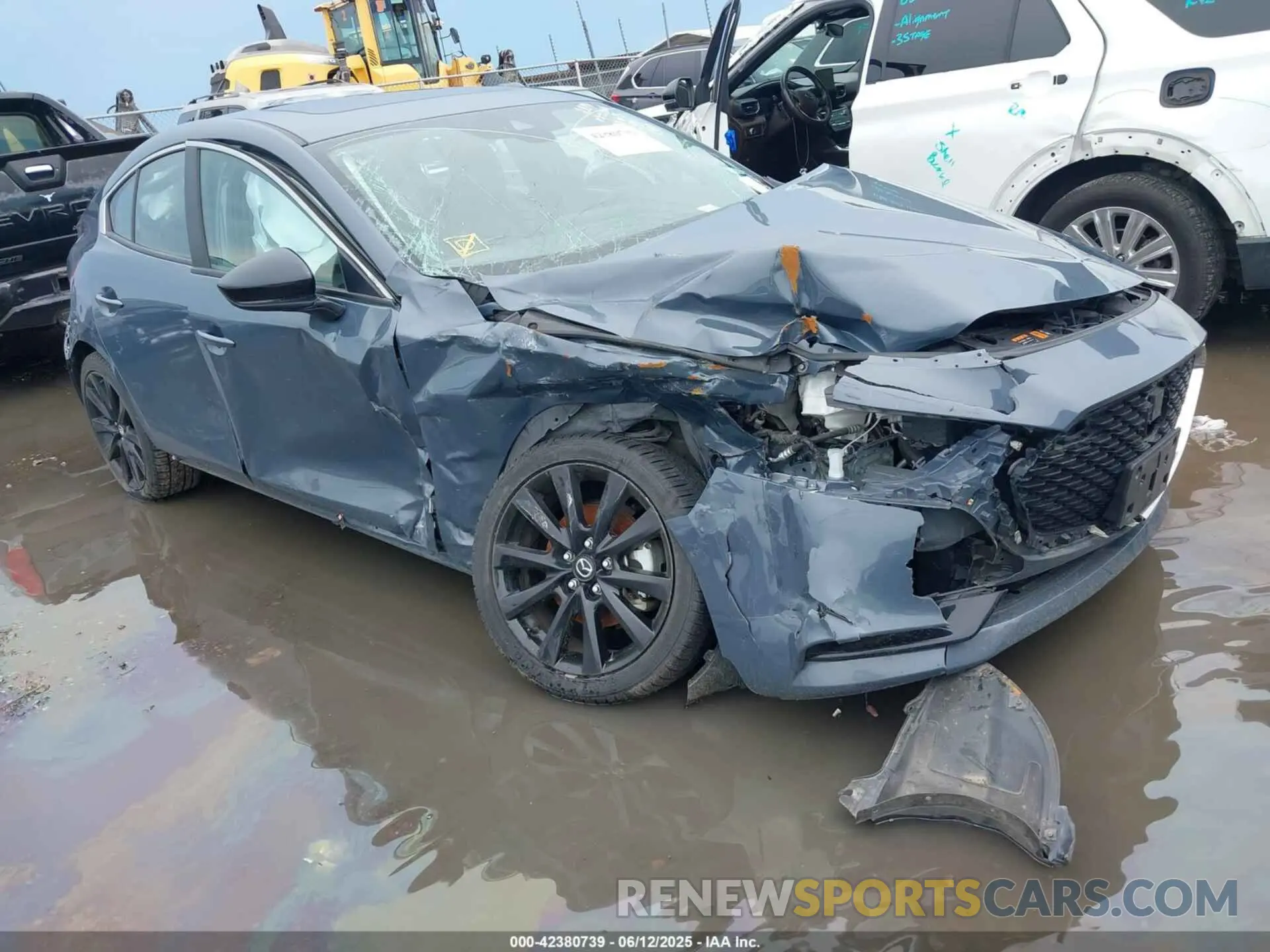 16 Photograph of a damaged car 3MZBPBCM6PM360201 MAZDA MAZDA3 2023
