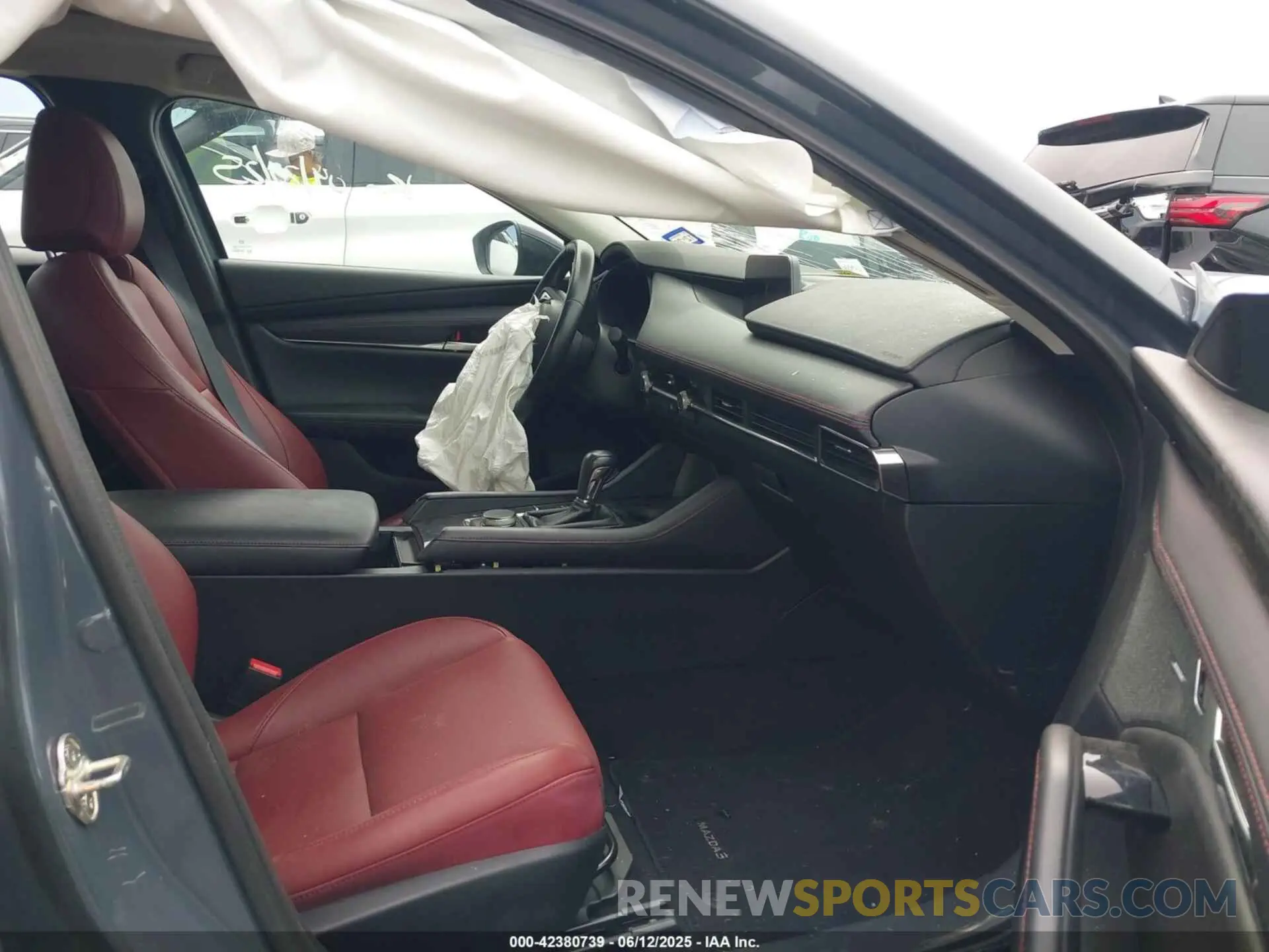 5 Photograph of a damaged car 3MZBPBCM6PM360201 MAZDA MAZDA3 2023