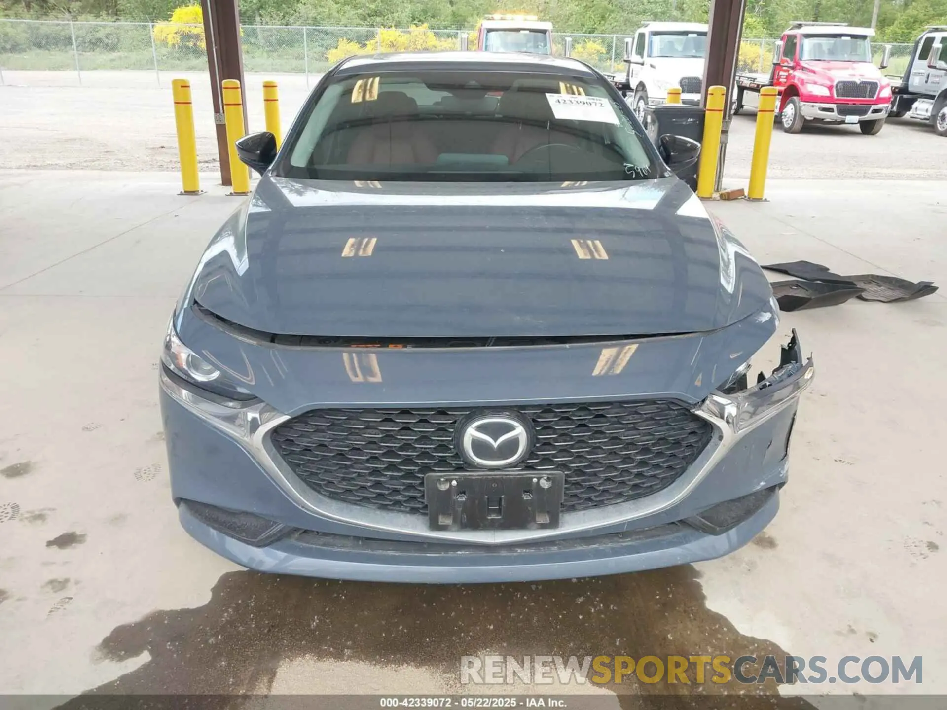 12 Photograph of a damaged car 3MZBPBCM9PM365909 MAZDA MAZDA3 2023