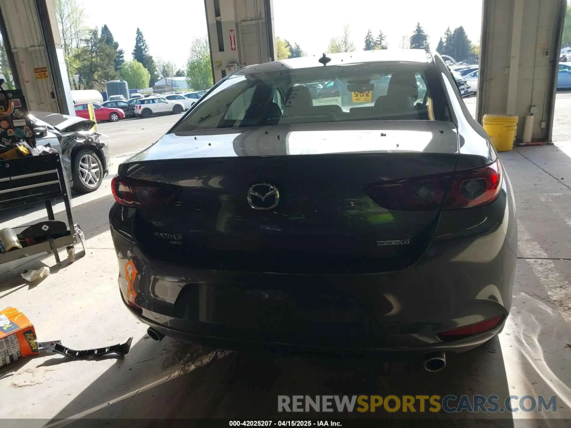 17 Photograph of a damaged car 3MZBPBDM5PM374492 MAZDA MAZDA3 2023