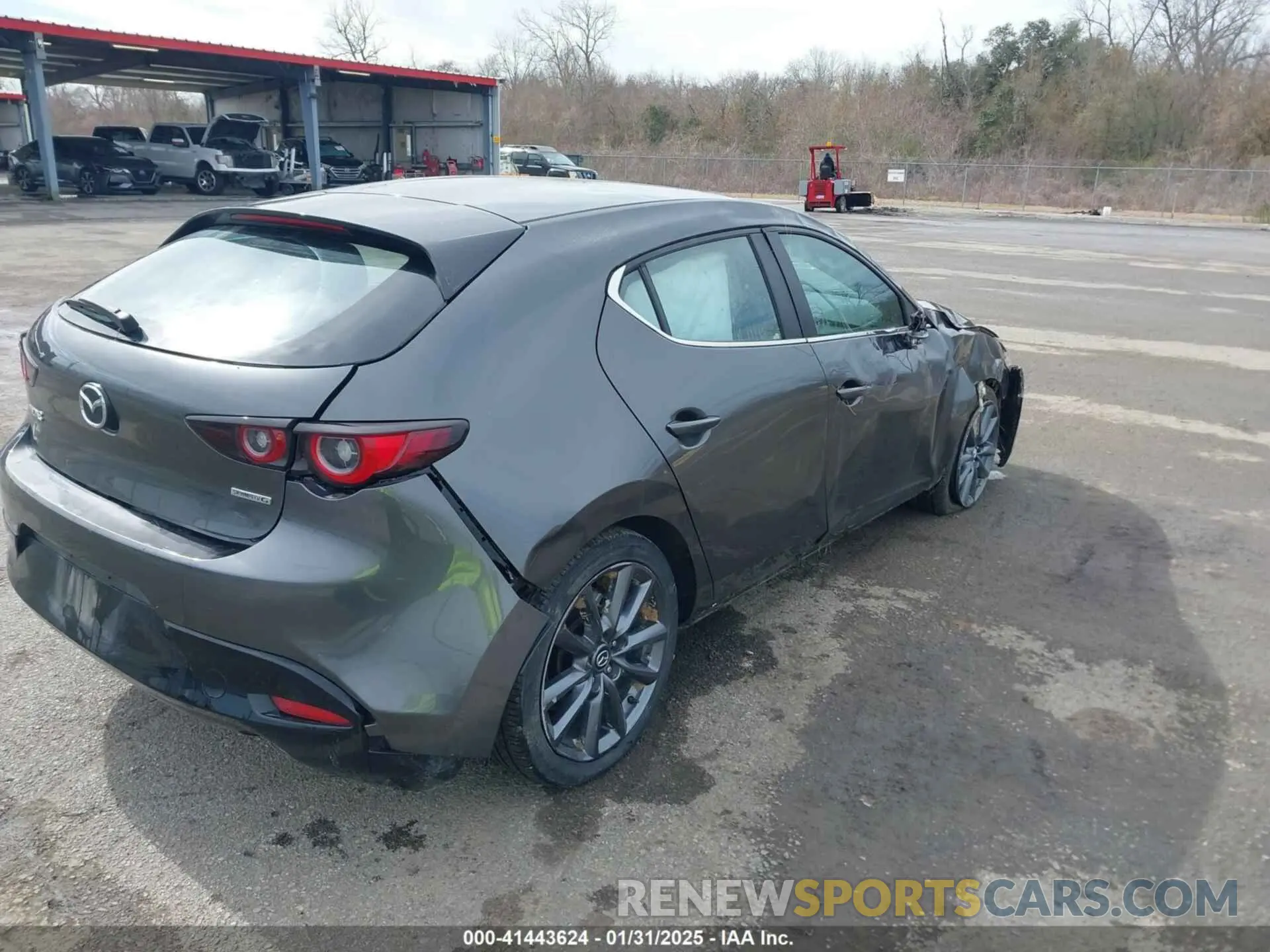 4 Photograph of a damaged car JM1BPAKM5P1616582 MAZDA MAZDA3 2023