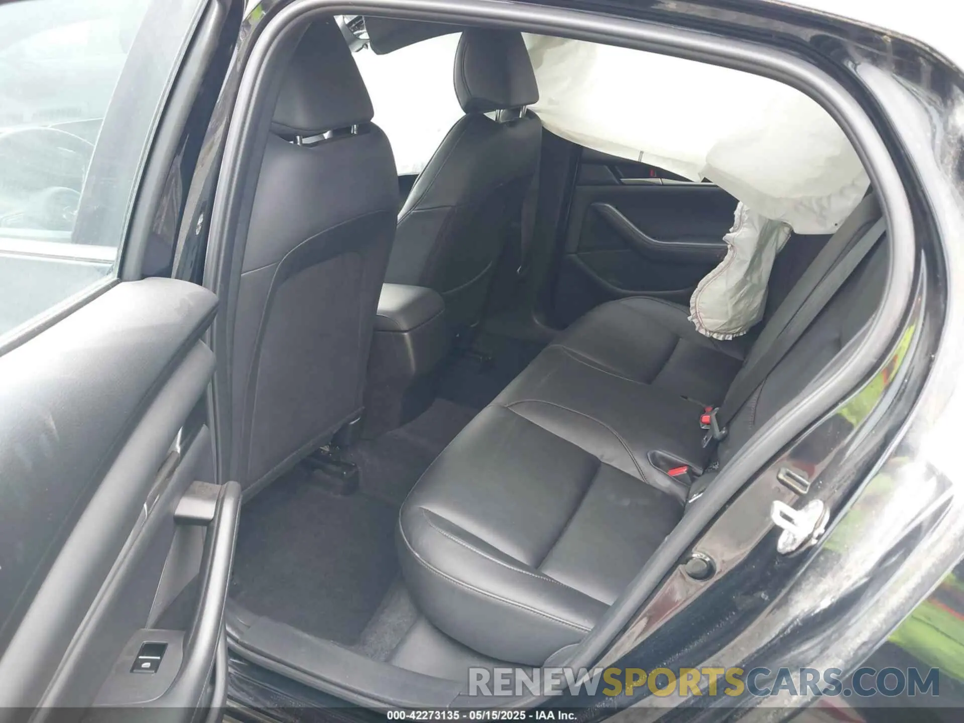 8 Photograph of a damaged car JM1BPAKM8P1614499 MAZDA MAZDA3 2023