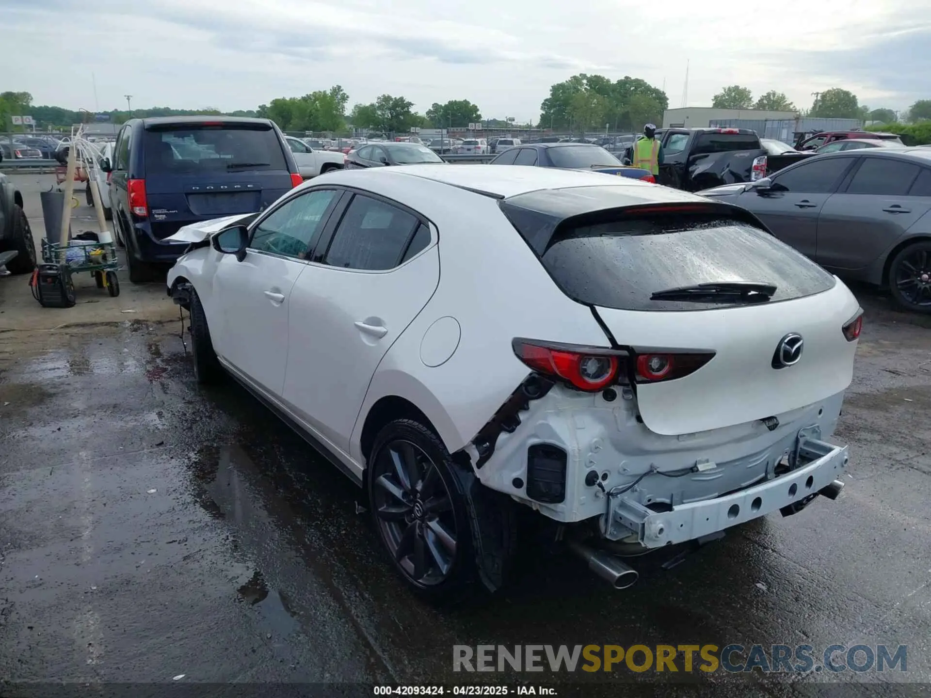 3 Photograph of a damaged car JM1BPAKM9P1604211 MAZDA MAZDA3 2023