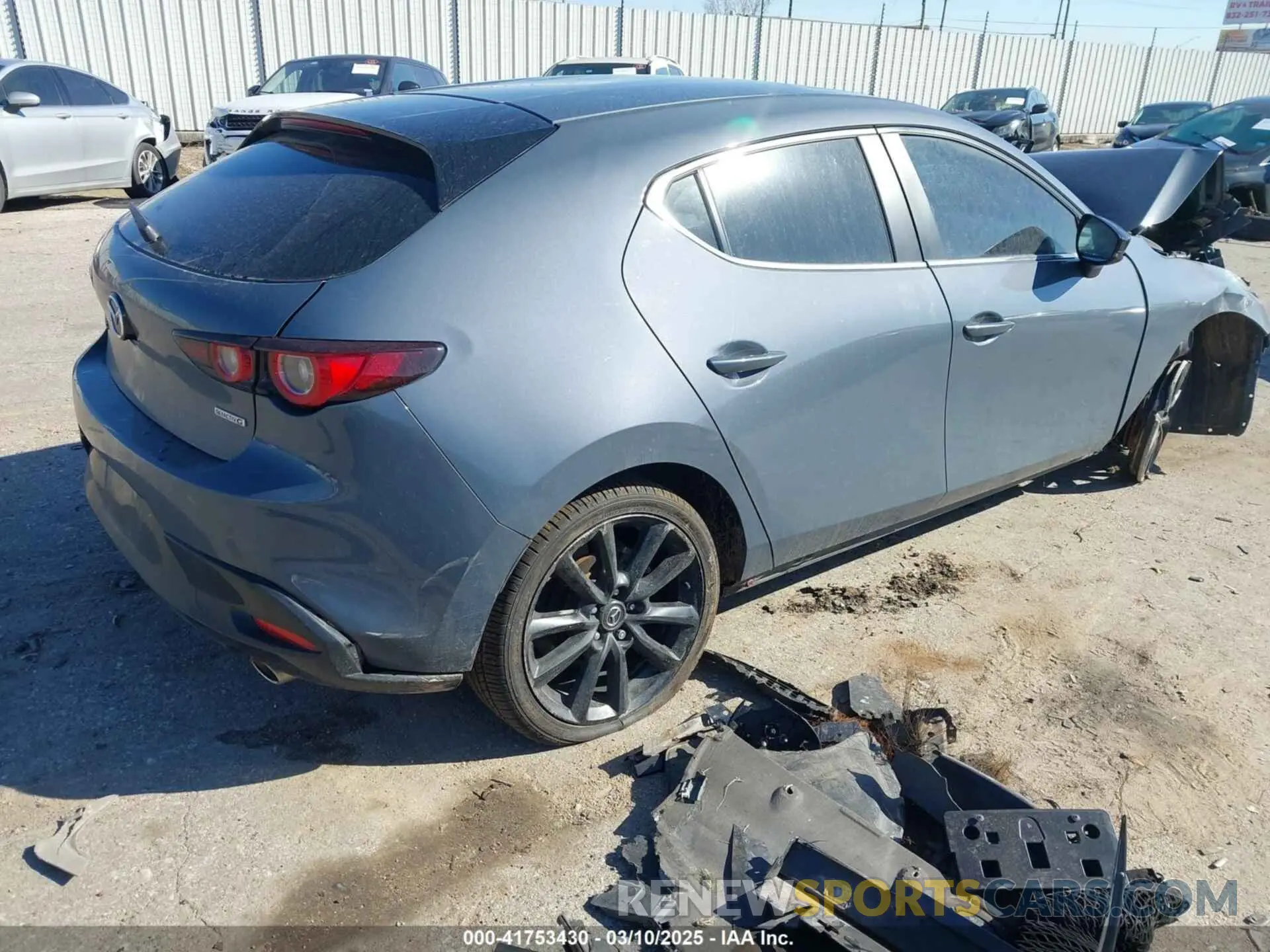 4 Photograph of a damaged car JM1BPALM4P1602378 MAZDA MAZDA3 2023