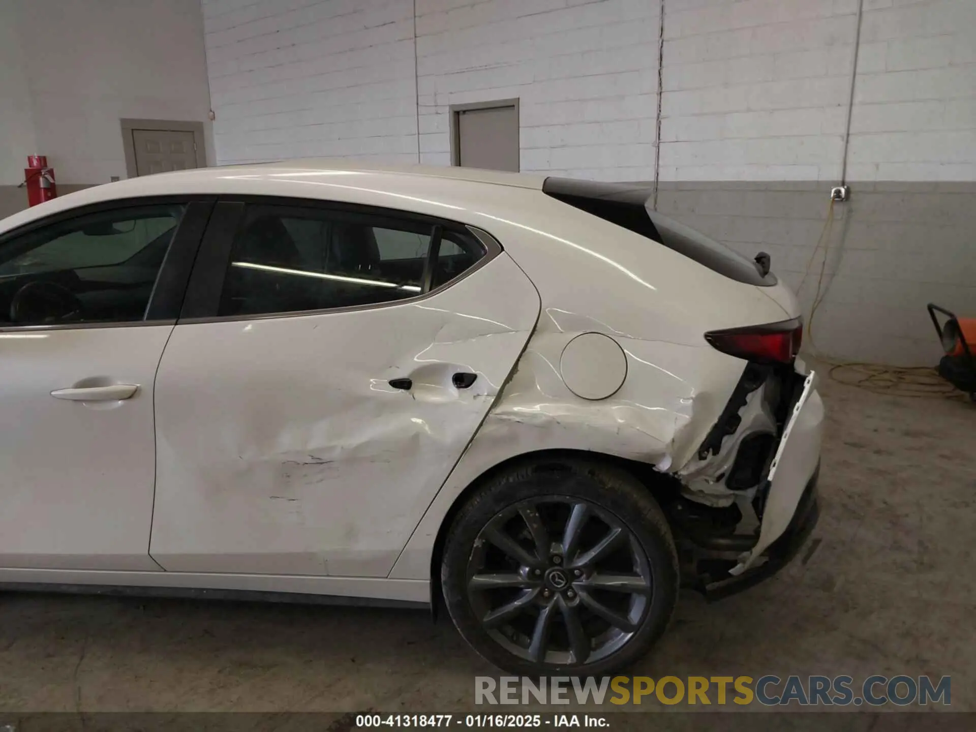 6 Photograph of a damaged car JM1BPALM9P1613750 MAZDA MAZDA3 2023