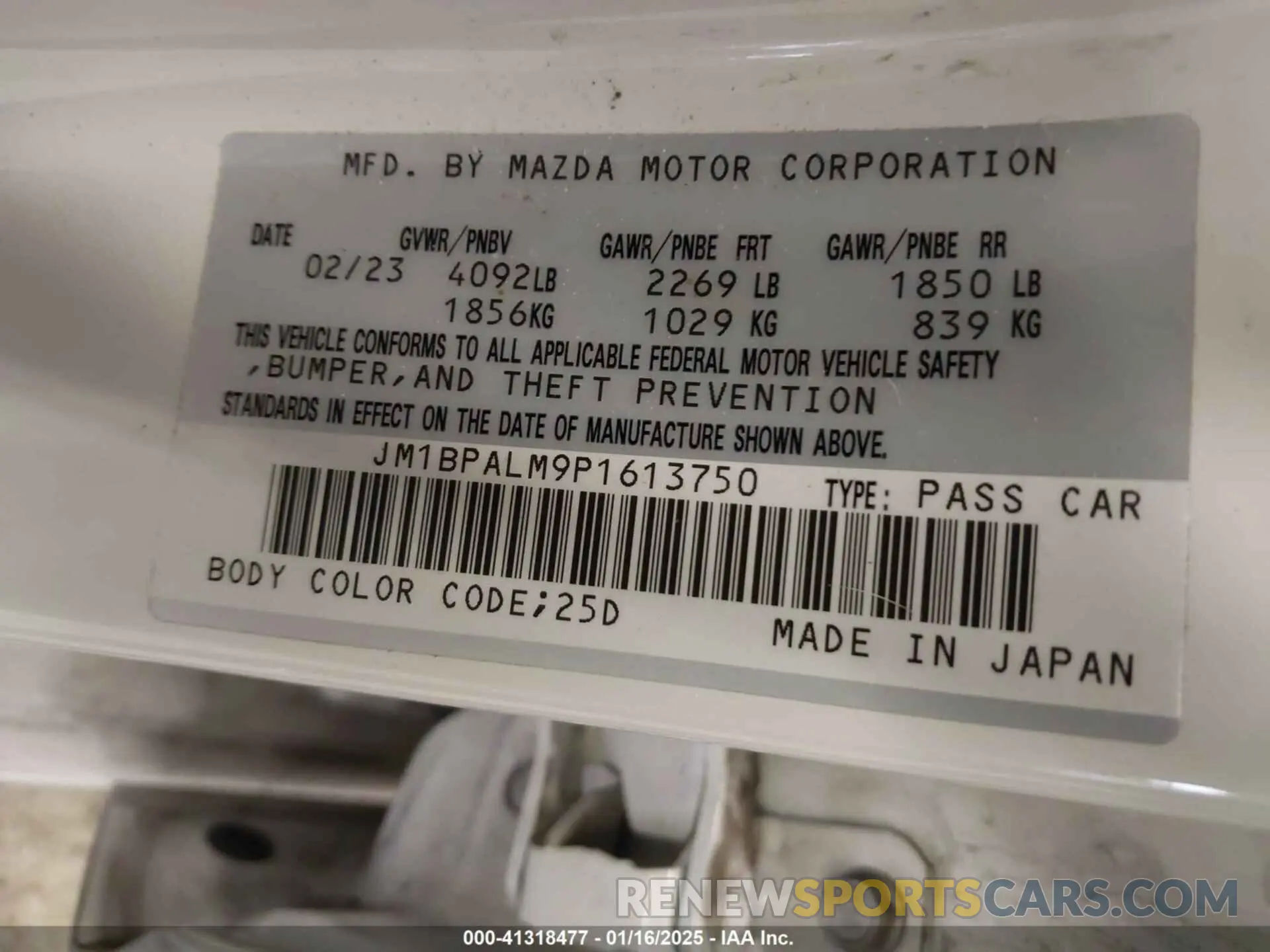 9 Photograph of a damaged car JM1BPALM9P1613750 MAZDA MAZDA3 2023