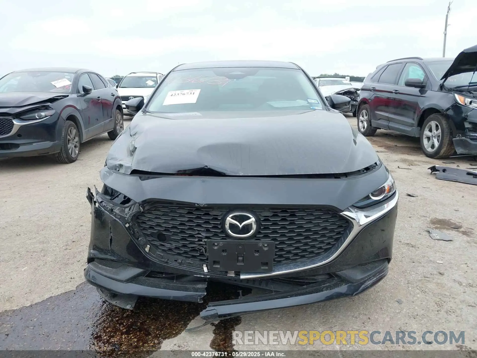 12 Photograph of a damaged car 3MZBPAAM0RM417184 MAZDA MAZDA3 2024