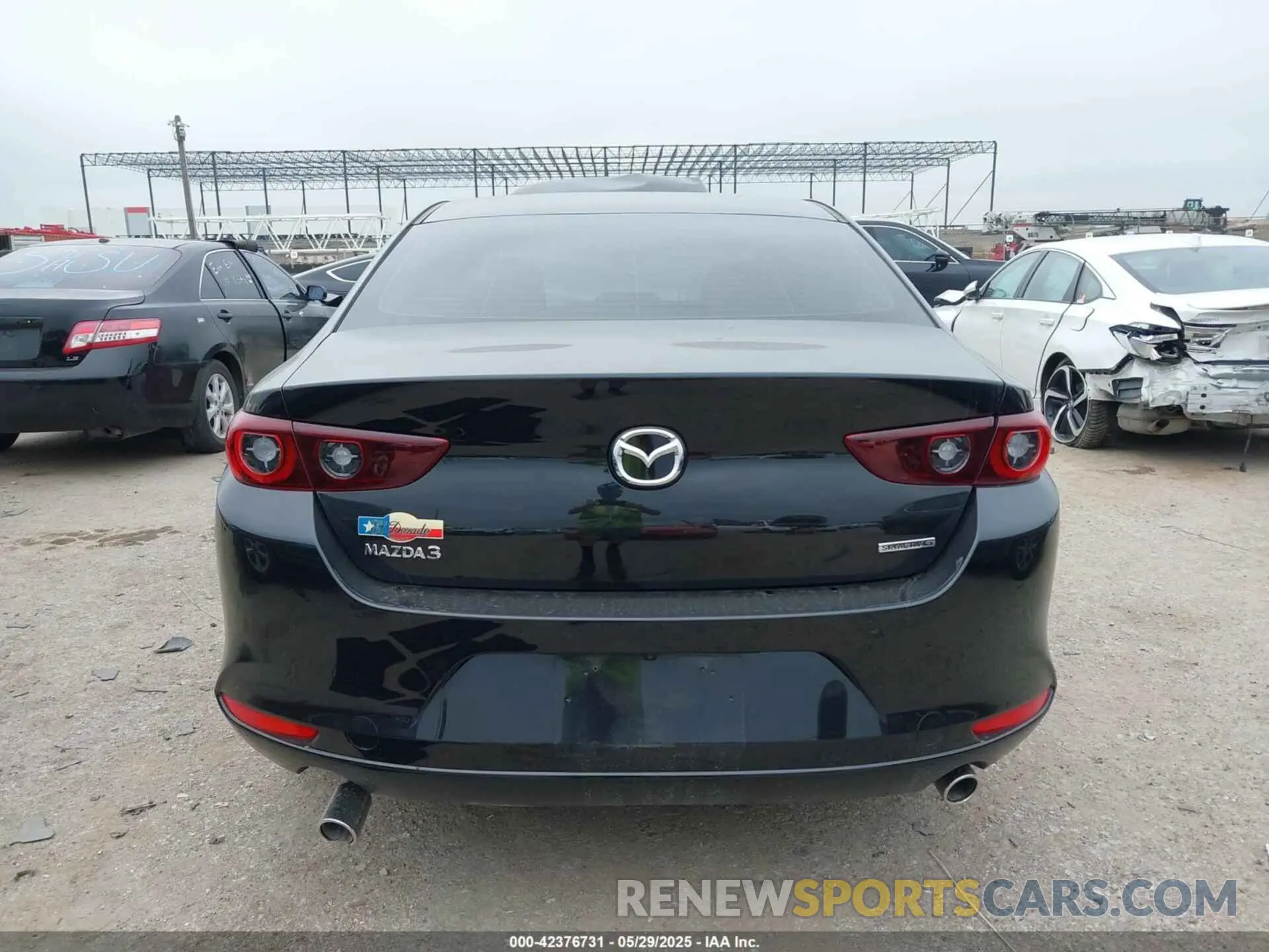 16 Photograph of a damaged car 3MZBPAAM0RM417184 MAZDA MAZDA3 2024