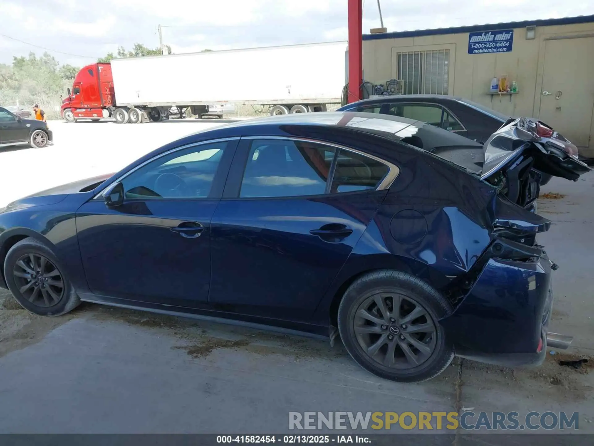 15 Photograph of a damaged car 3MZBPAAM4RM423330 MAZDA MAZDA3 2024
