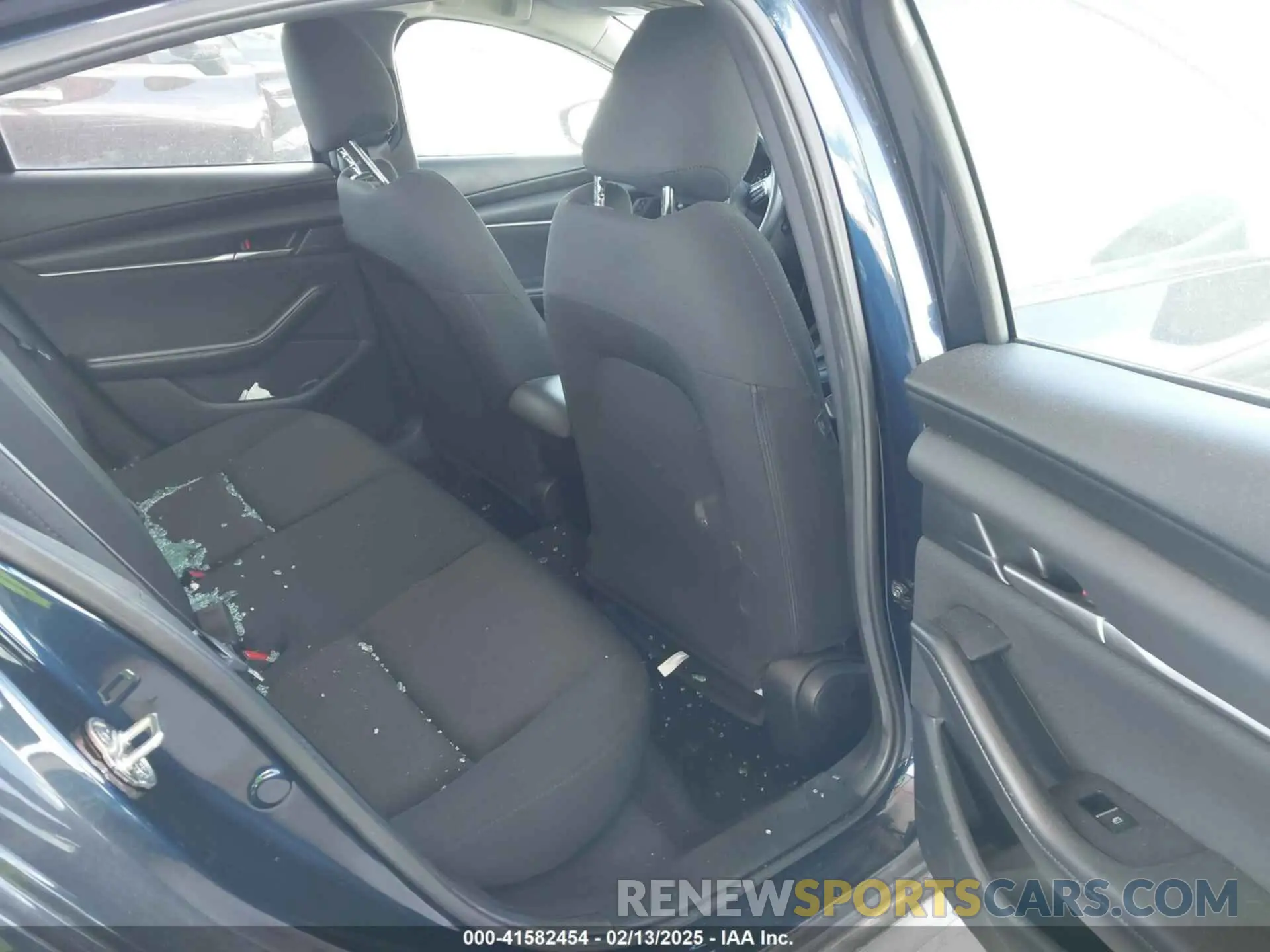 8 Photograph of a damaged car 3MZBPAAM4RM423330 MAZDA MAZDA3 2024
