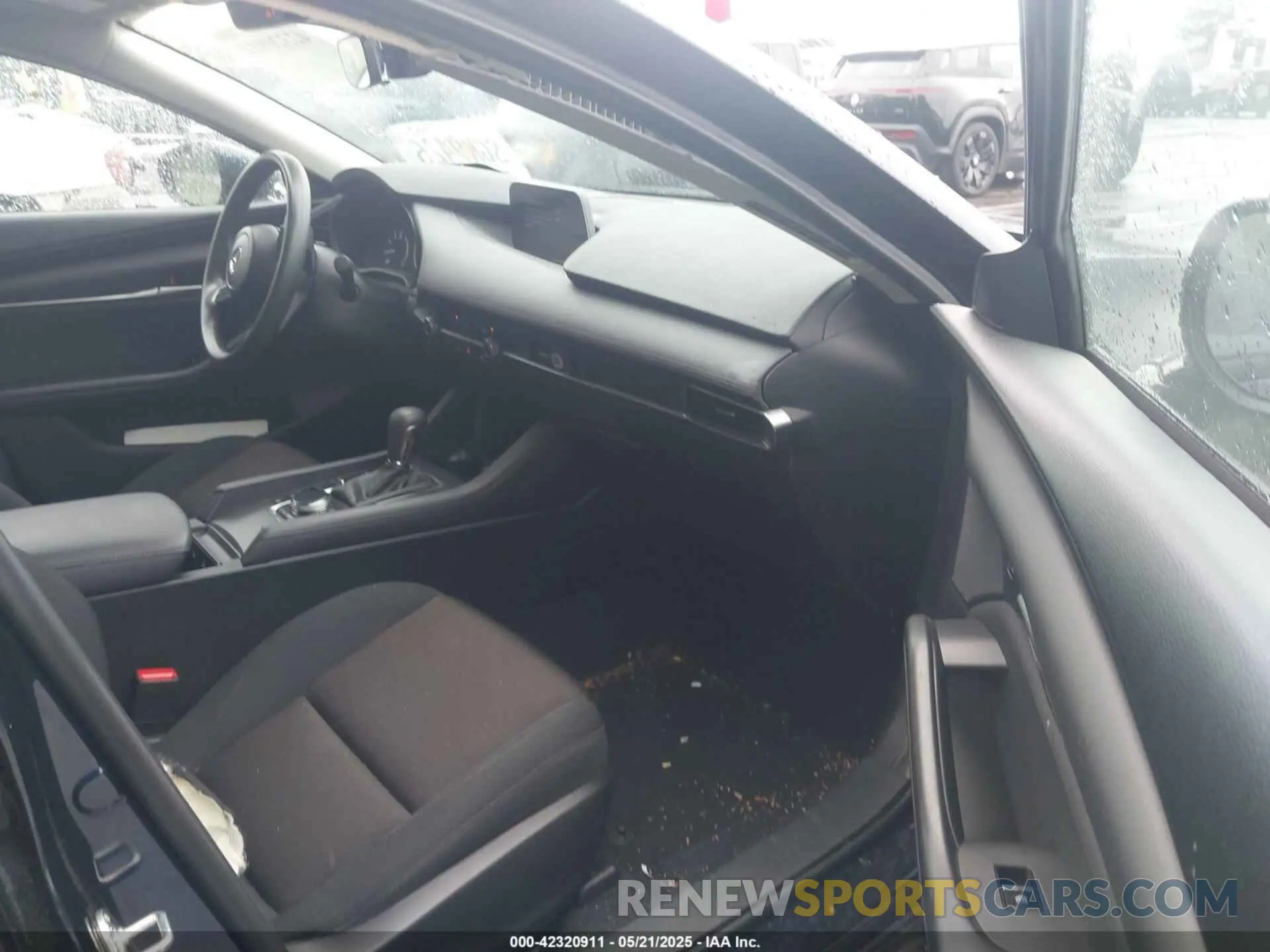 5 Photograph of a damaged car 3MZBPAAM5RM416287 MAZDA MAZDA3 2024