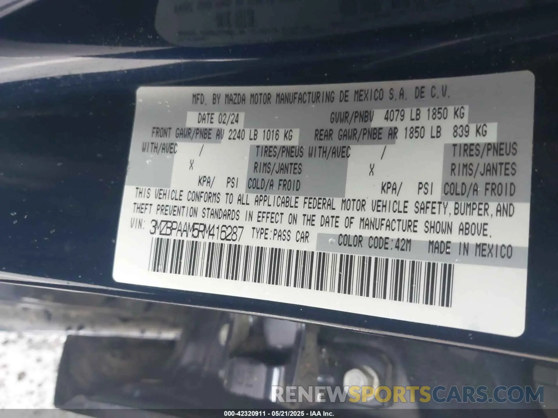 9 Photograph of a damaged car 3MZBPAAM5RM416287 MAZDA MAZDA3 2024