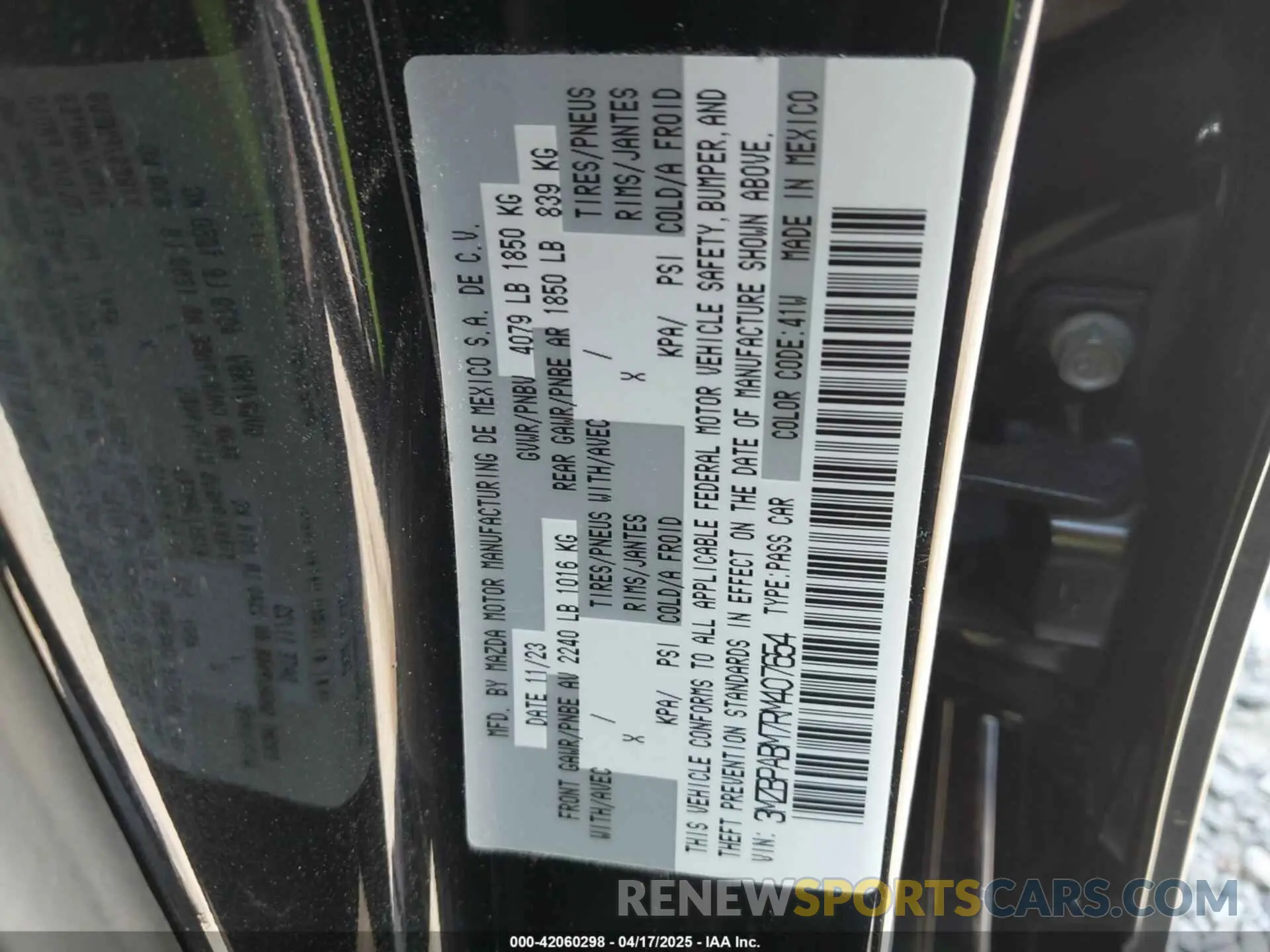 9 Photograph of a damaged car 3MZBPABM7RM407654 MAZDA MAZDA3 2024