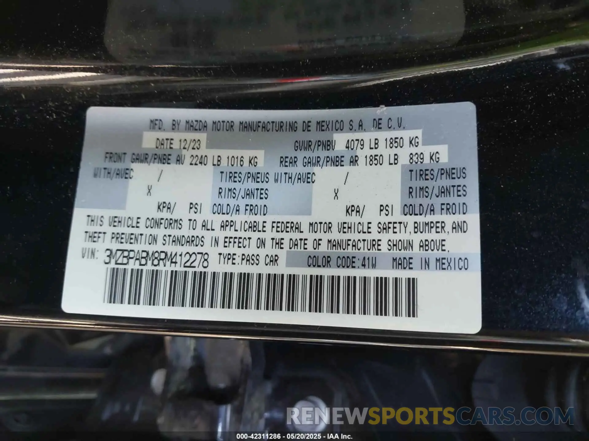 9 Photograph of a damaged car 3MZBPABM8RM412278 MAZDA MAZDA3 2024