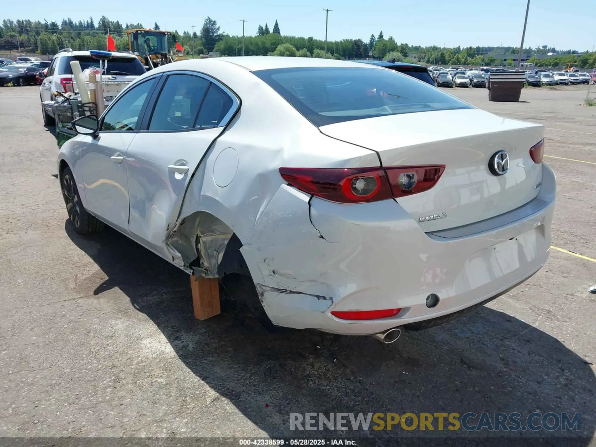 3 Photograph of a damaged car 3MZBPABM8RM437245 MAZDA MAZDA3 2024