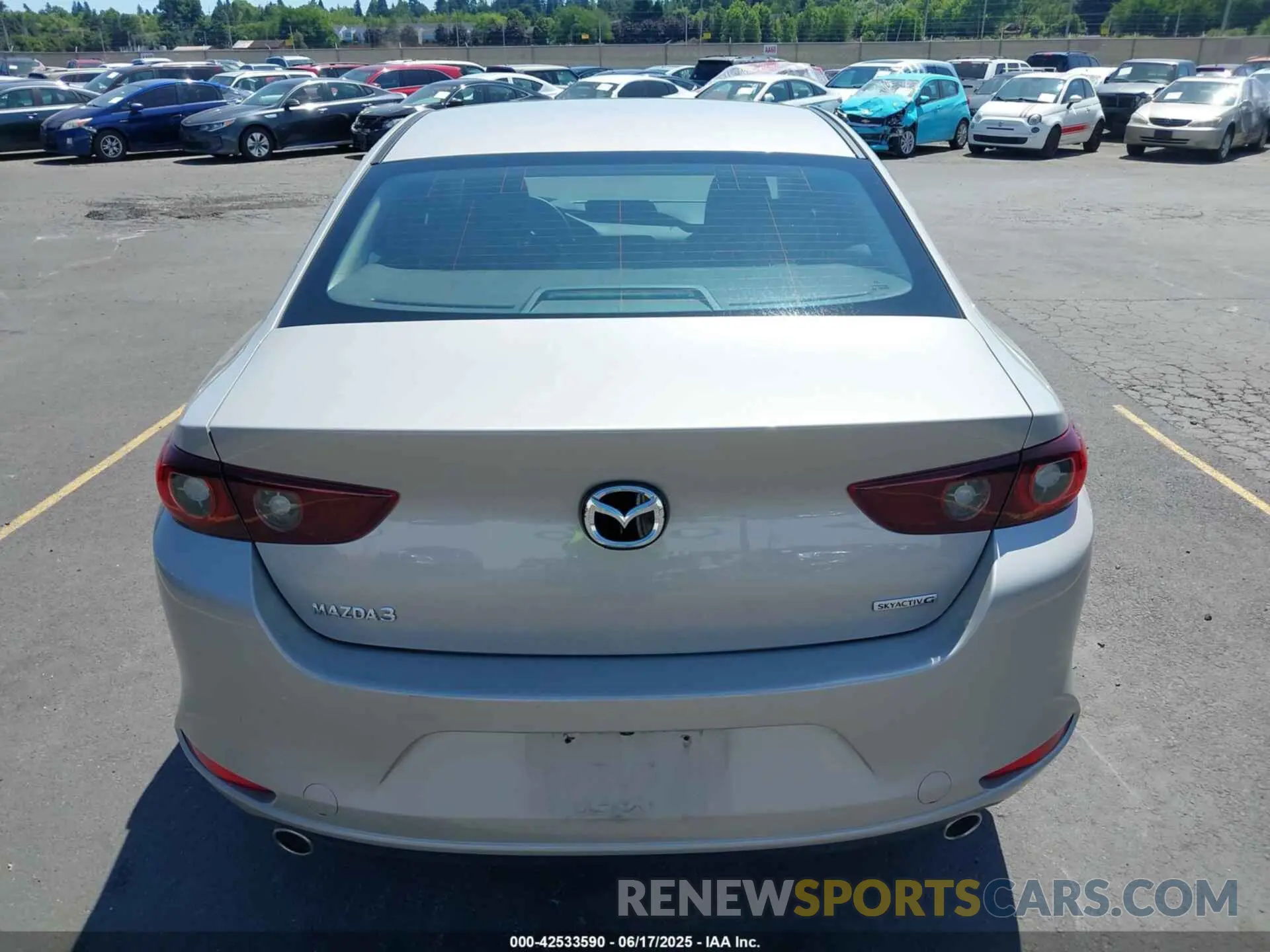17 Photograph of a damaged car 3MZBPABM9RM427906 MAZDA MAZDA3 2024