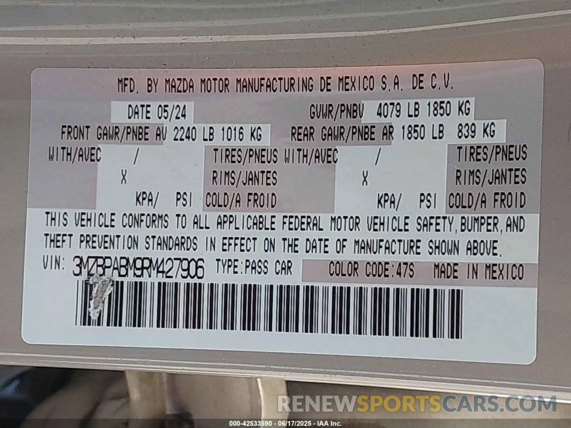 9 Photograph of a damaged car 3MZBPABM9RM427906 MAZDA MAZDA3 2024