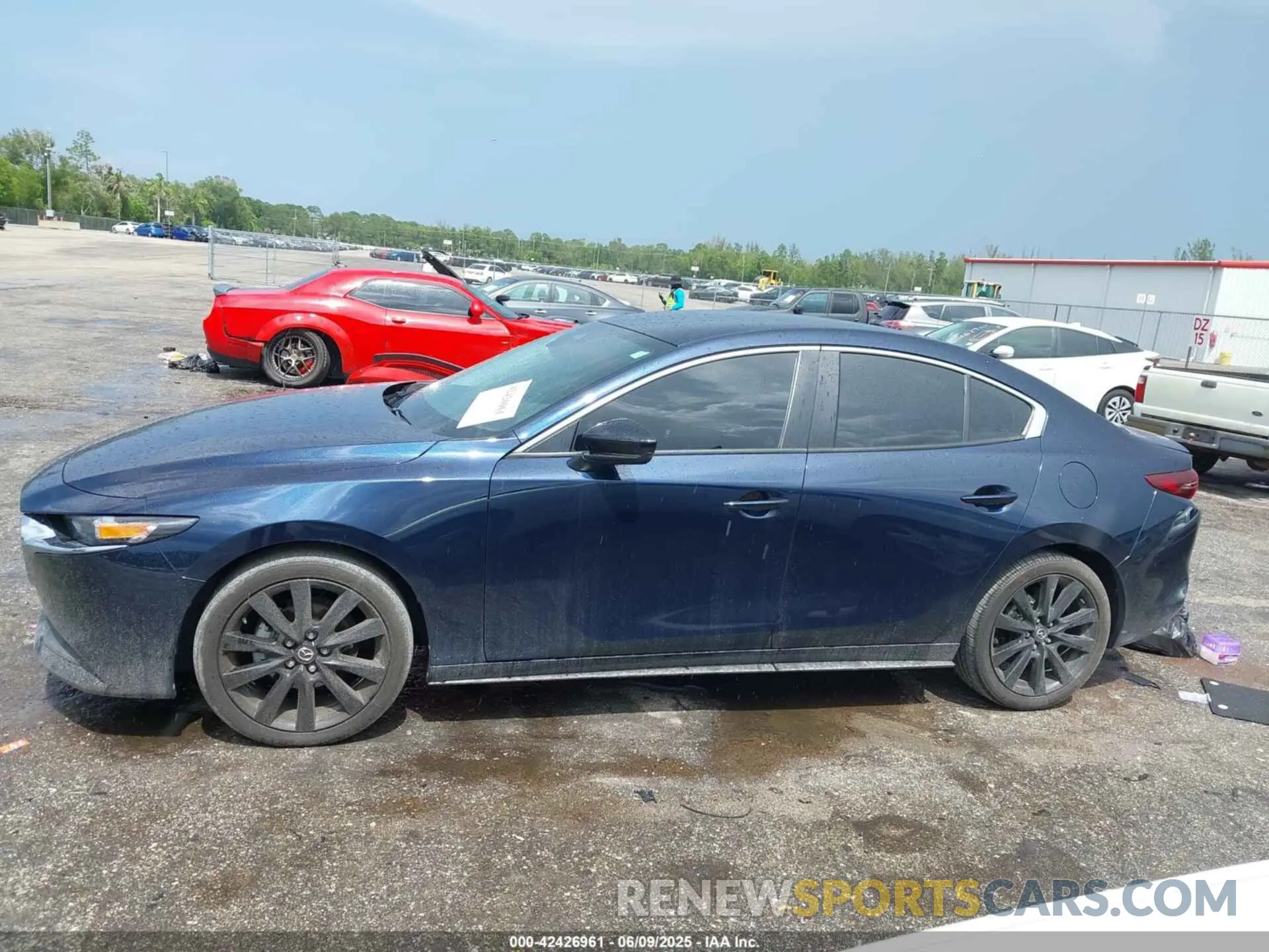 14 Photograph of a damaged car 3MZBPABMXRM401895 MAZDA MAZDA3 2024
